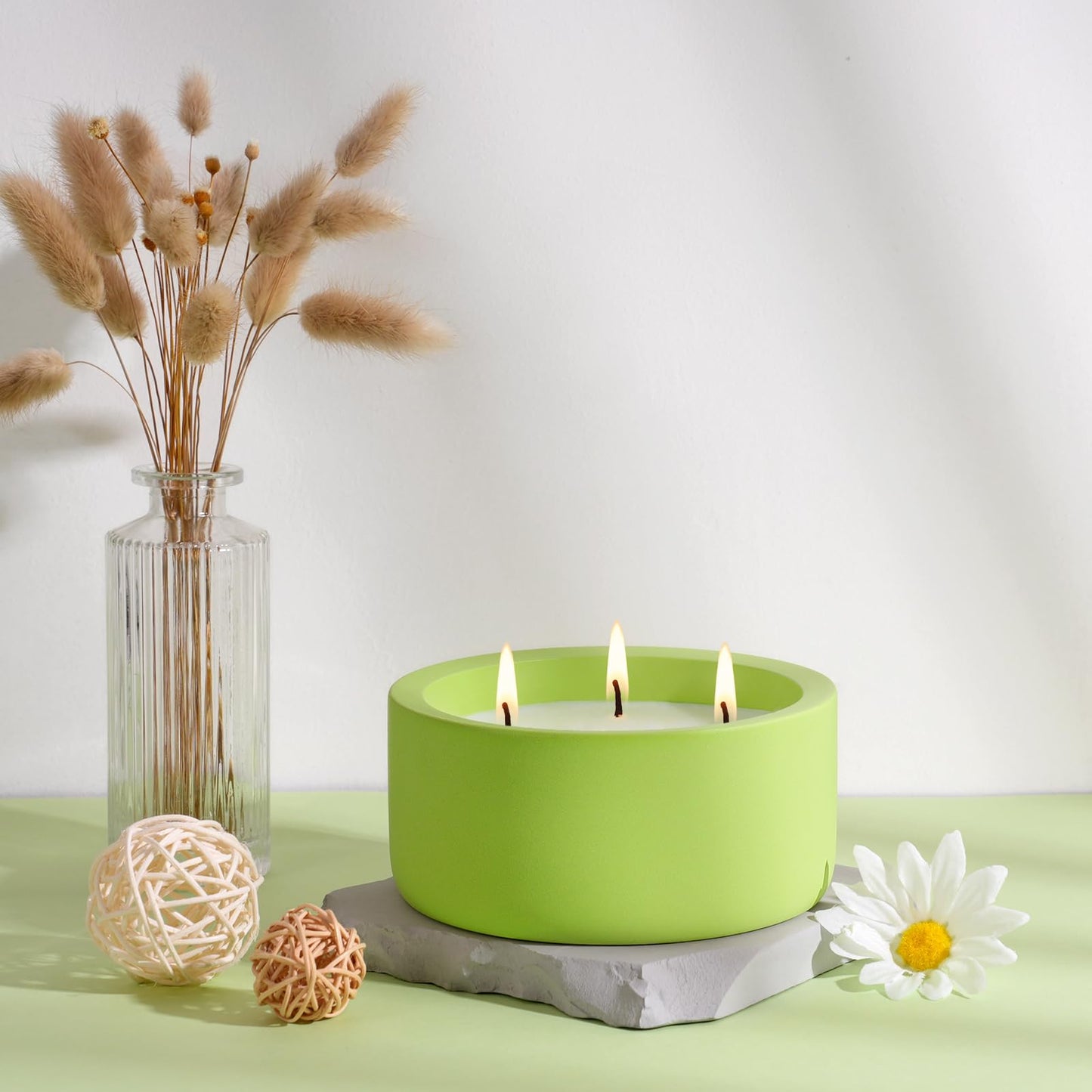 Viyffo Large Citronella & Lemon Candle Outdoor, 3 Wick 20oz Scented Candle Indoor, Non Toxic Soy, Green Ceramic Jar for Patio, Deck, Garden, Backyard & Camping, Home Fragrance, Décor & Gift