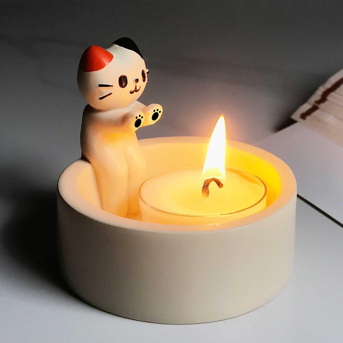 MOONDKIST Candle Holder, Cartoon Animals Candle Holder Decor, Cute Resin Candlestick Holders, Girl Gifts for Wome (Cat)