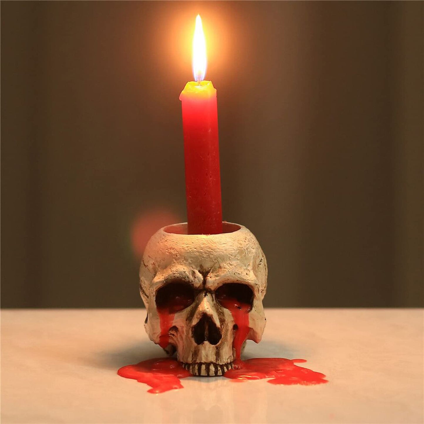 VICDUEKG 2 Pcs Skull Candle Holder Skeleton Candlestick Holders Spooky Tealight Cup Gothic Decor Resin Candlestick Crafts for Halloween Christmas Home Party Graveyard Outdoor Bar Decoration, White