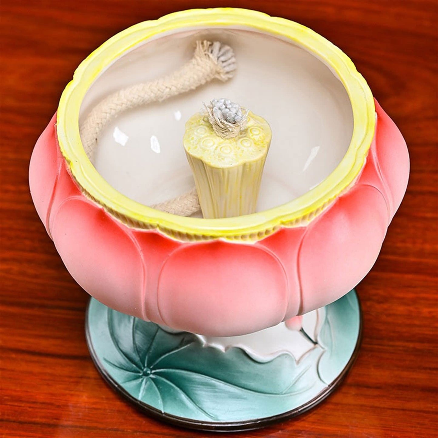 WAOCEO Candlestick Holders Candle Holder Oil Lamp Ceramic Candlestick Elegant Lotus Shaped Candle Holder Home Decoration Table Center Decoration Candle Holders (Size : B)