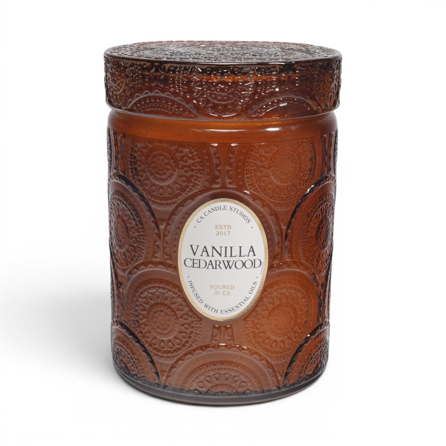 LEOBEN CO – Vanilla Cedarwood Scented Candle – 18oz, Heirloom Collection Design – 80 hr Burn Time – Poured in California Using Vegan Soy Wax and Essential Oils – Made in Small Batches
