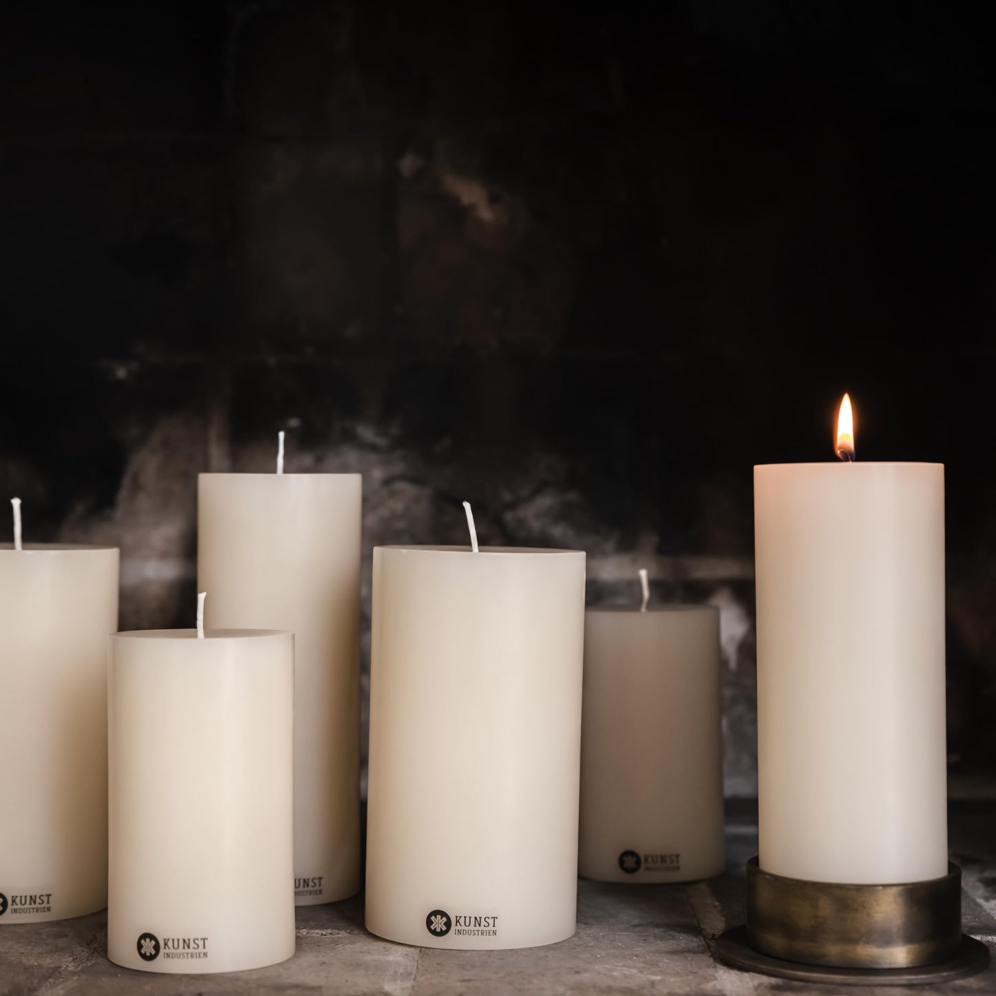 Pillar Candles, Handmade in Europe, 4 Pack – RSPO Certified, Dripless & Smokeless Velas, Long Burning Candles 70 Hours per Large Candle, Unscented Candle Set (4 pcs, Ø 2.8 in x H 4.7 in, Off-White)