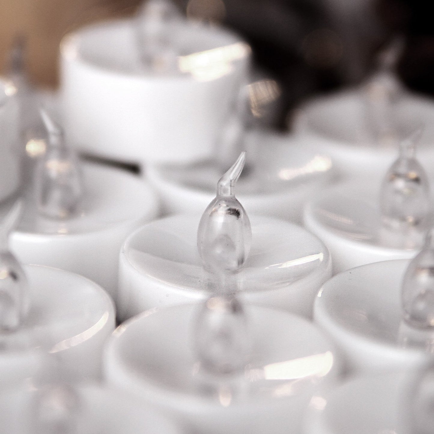 AGPTEK Timer Tea Lights,24 Pack Flameless Timer LED Candles Battery-Operated Tealight Candles No Flicker Long Lasting Tealight with Auto On/Off for Wedding Holiday Party Home Decoration (Cool White)