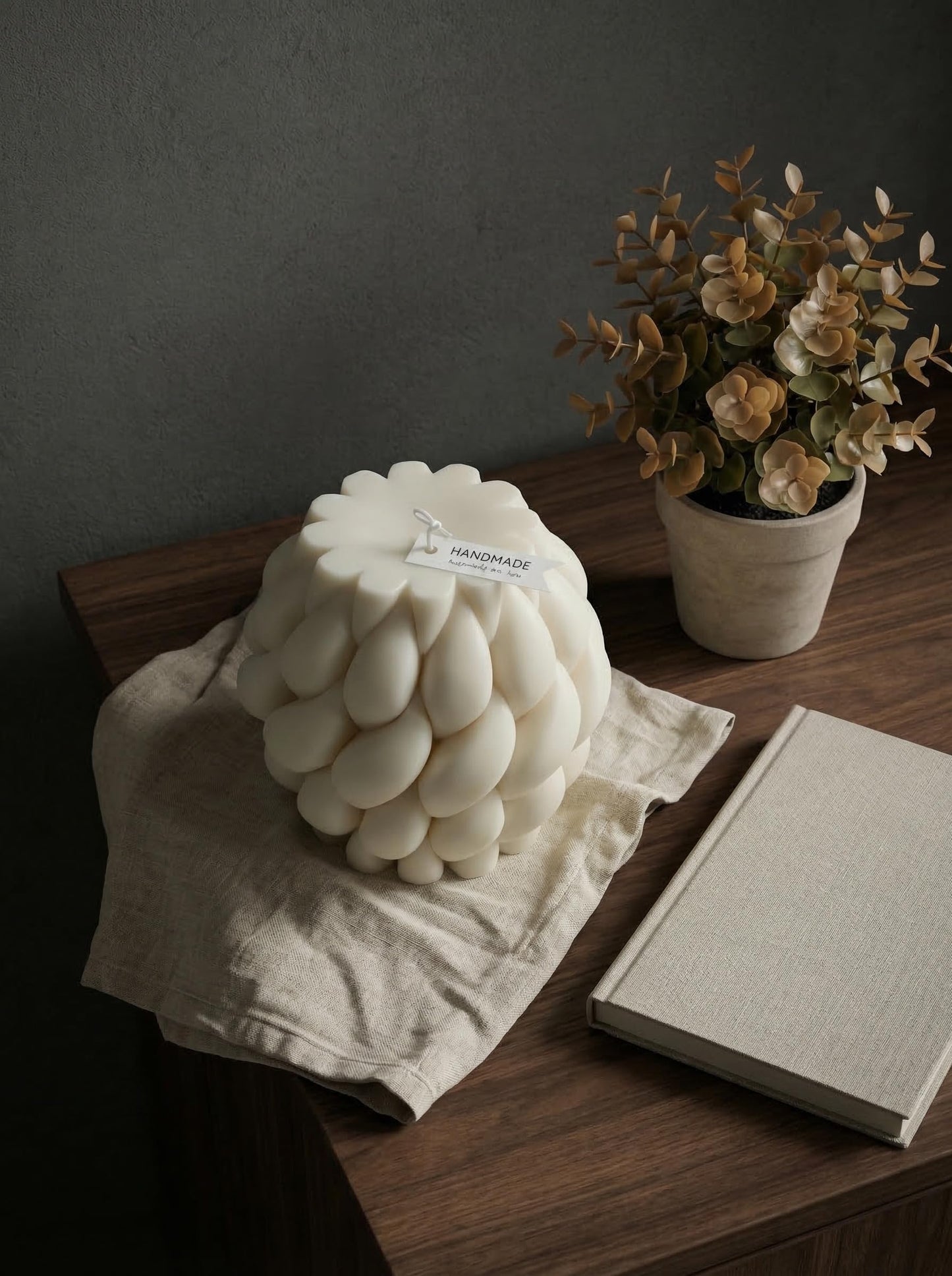 Hyznengu Knot Ball Soy Wax Candle- Large Handmade Pillar Scented Elegant Bubble Aesthetic Candle, Housewarming Wedding Birthday Gift Home Room Shelf Decor Idea White(Large)