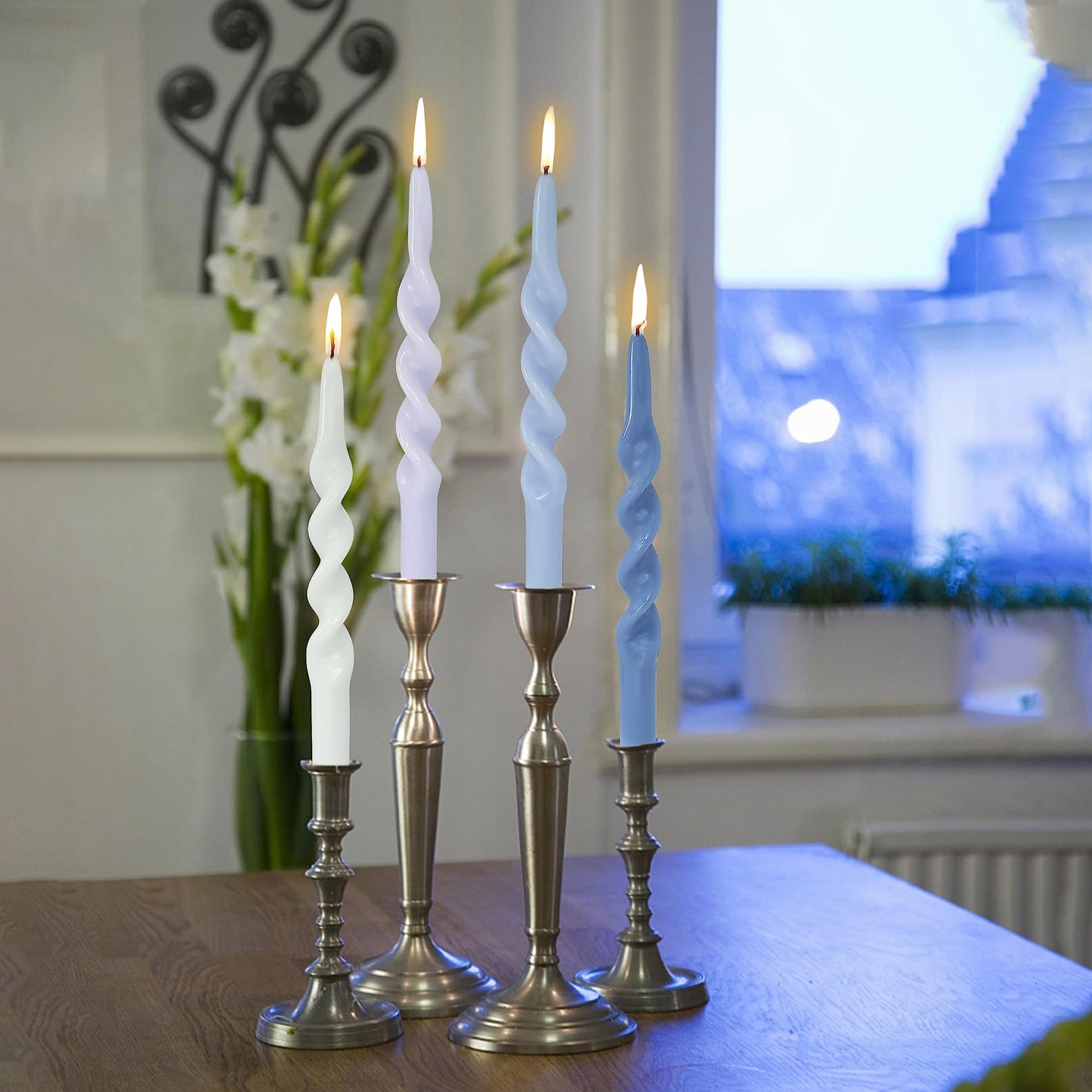 4Pcs Spiral Taper Candle Twisted Candlesticks Blue Gradient Handmade Candle Stick Light Blue Dinner Unscented Candles Long dripless Taper Candles for Home Décor Weddings Festive Seasons Holiday