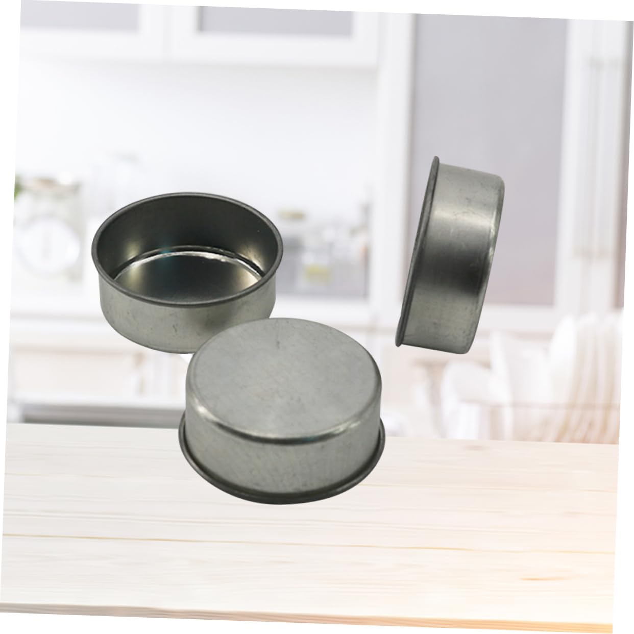 HOMSFOU 10pcs Elegant Iron Candlestick Tealight Candle Tins DIY Jars for Creams Skincare