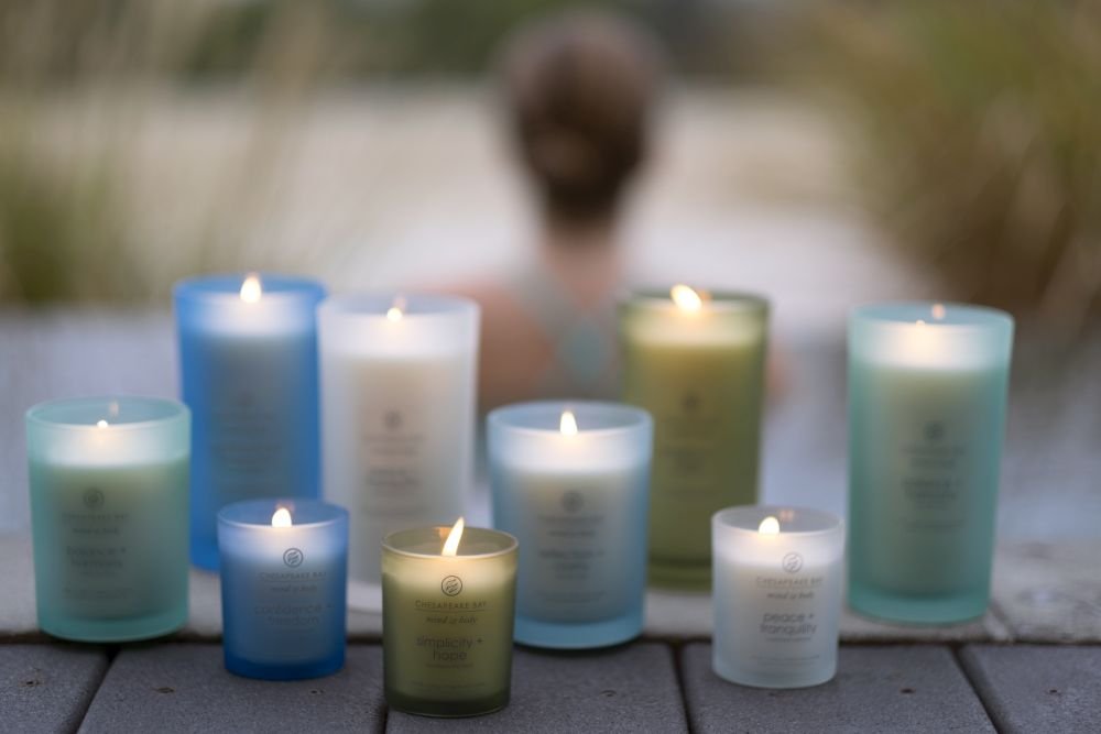 Chesapeake Bay Candle Scented Candle Confidence + Freedom (Oak Moss Amber) Medium Home Décor