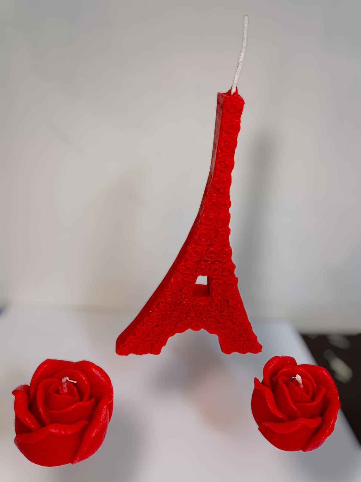 SKP Decor Rose Tower and Rose Candle Set |1 Tower and 2 Red Roses Soy Wax Hand Poured Romantic Red Roses Anniversary & Gifting 20 X 11 cm