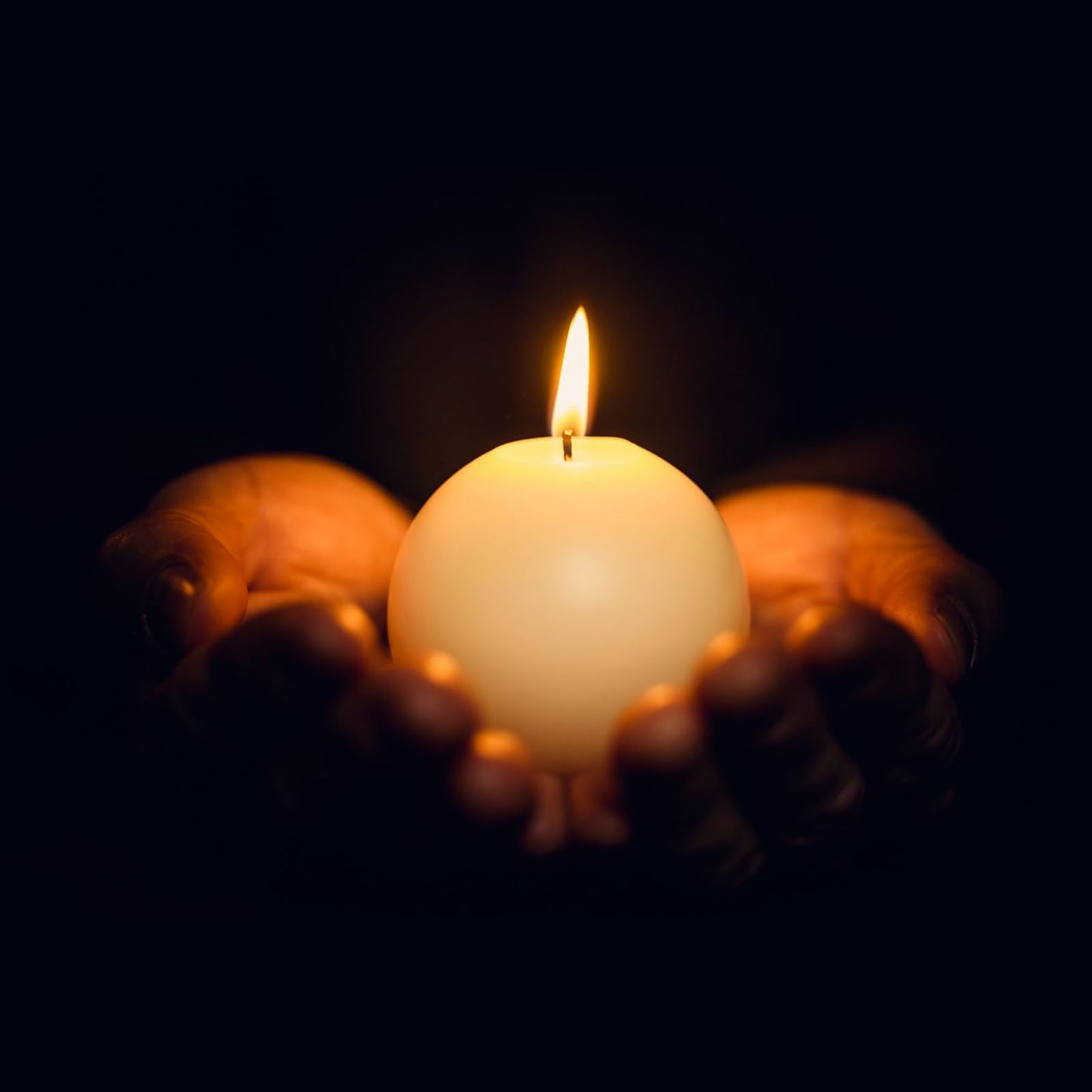Trxvxo 18 PCS Ivory Round Candles,3 in Ball Candles Bulk Set,Dripless Unscented Smokeless，Whether You're Hosting a Wedding or Other Party, or Decorating Your Home,It's a Great Choice.