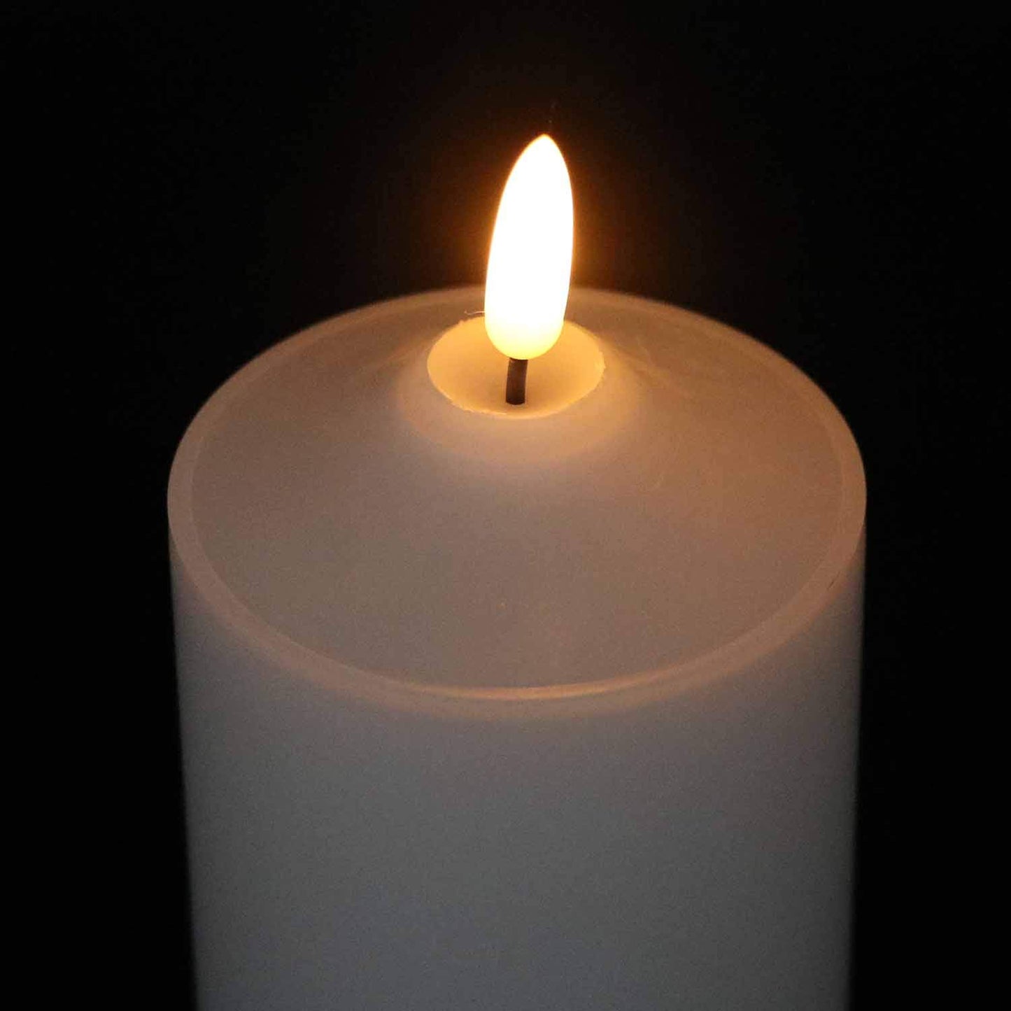 Eldnacele Waterproof Outdoor Flameless Flickering LED Candles with Timer Remote, Battery Operated 3D Wick Plastic Pillar Candles Pack of 3 for Indoor Outdoor Decoration, D3'x H4'x W5'