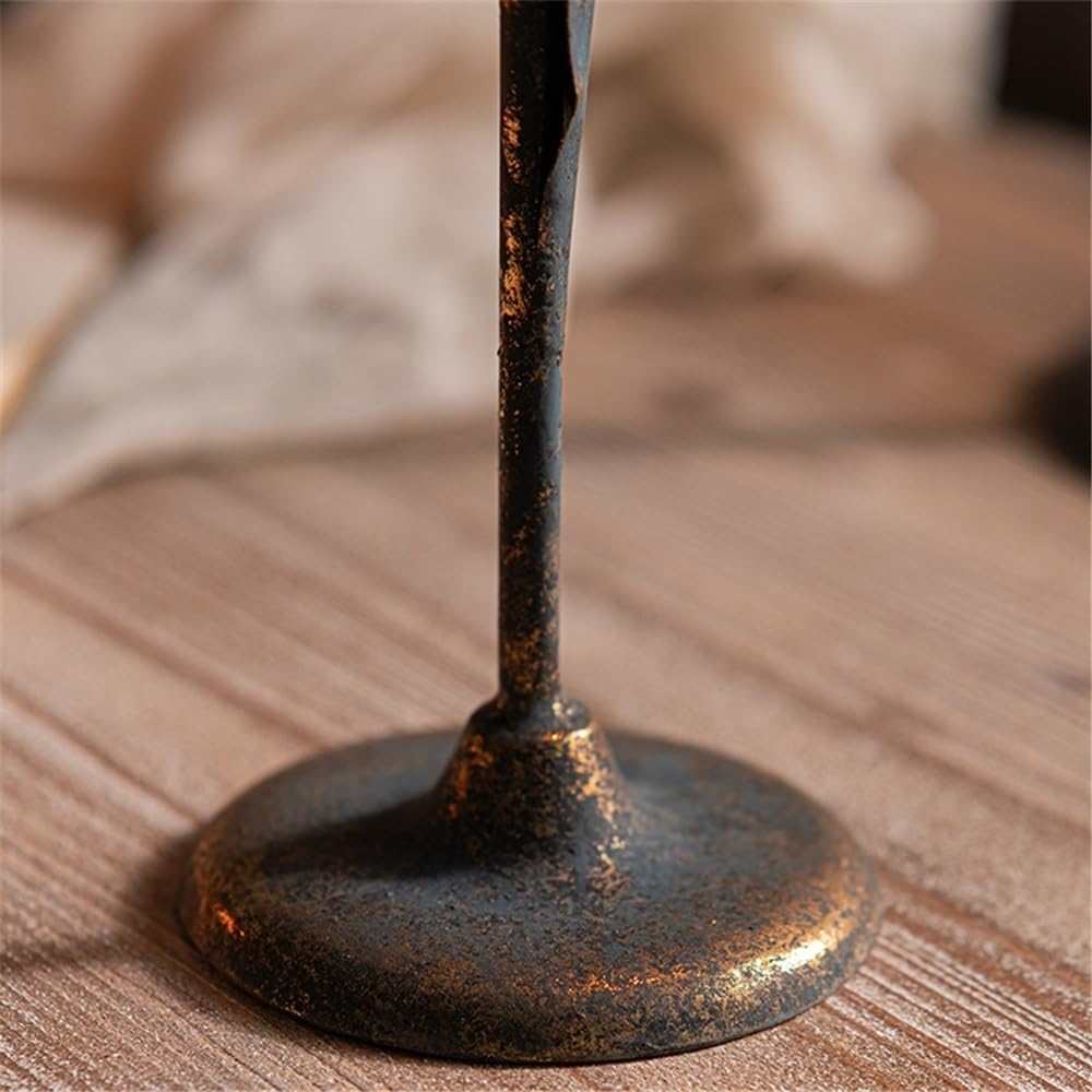 Candle Holders Retro Old Wrought Iron Candlestick Ornaments for Coffee Bars, Hotels, Dining Tables Decorative Candlestick(Small)