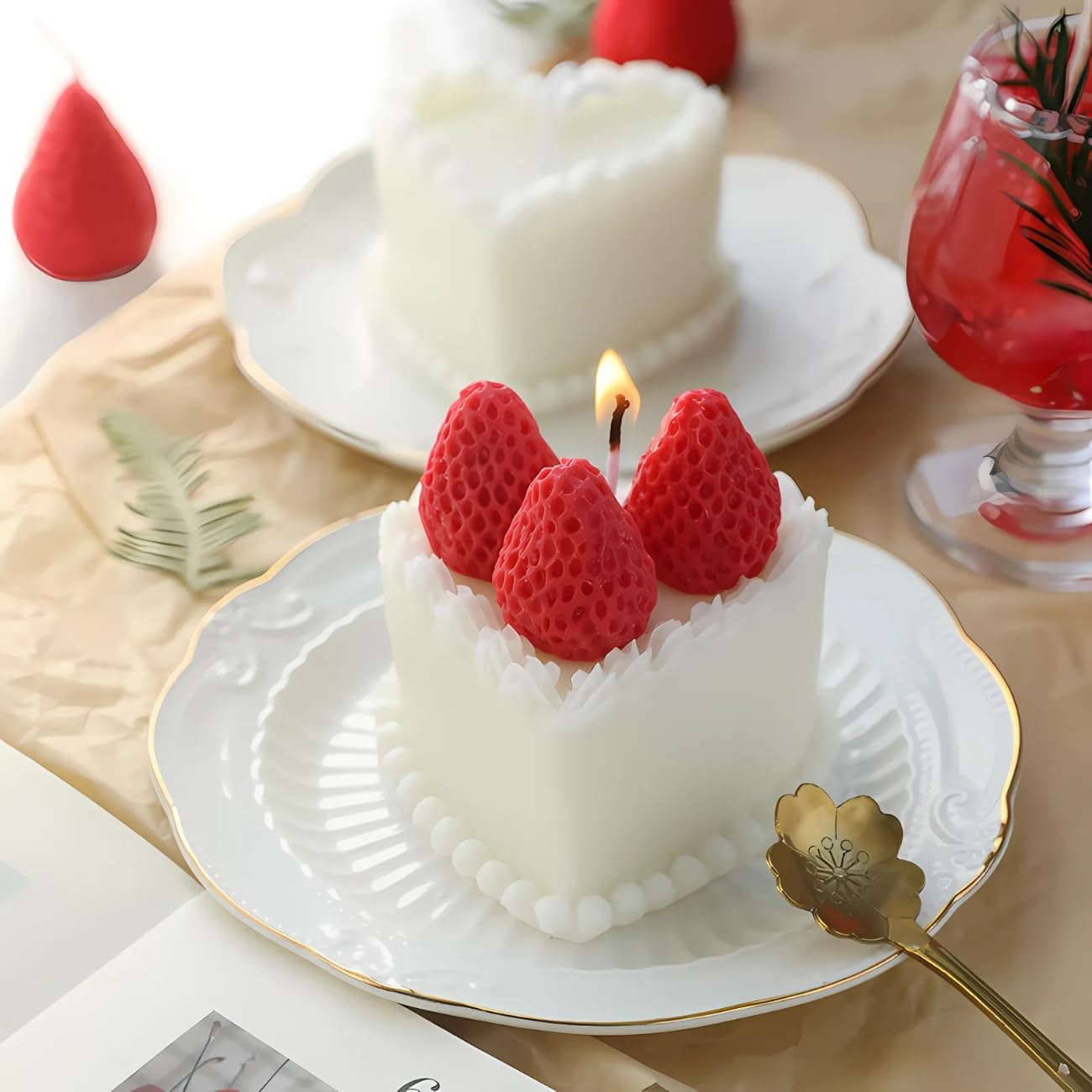 Strawberry Cake Candle, Handmade, Scented Birthday Cake Candle, Decorative Fake Food for Home Décor, Gift for Women & Girls, 3.15"x3.15"