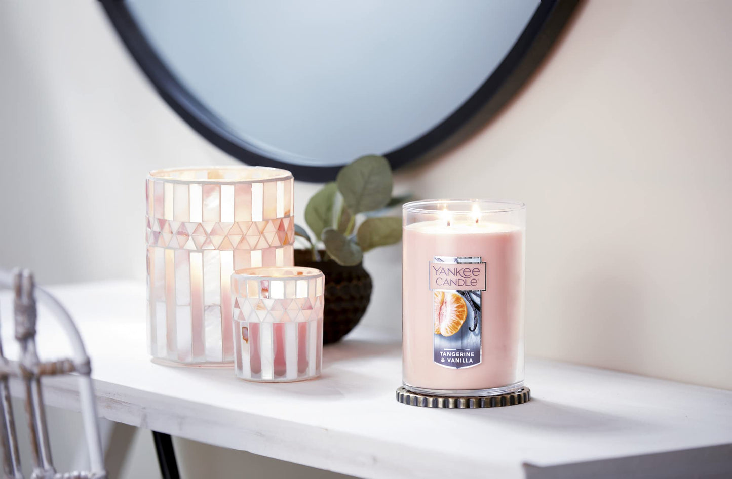 Yankee Candle Tangerine & Vanilla Scented, Classic 22oz Large Tumbler 2-Wick Candle, Over 75 Hours of Burn Time