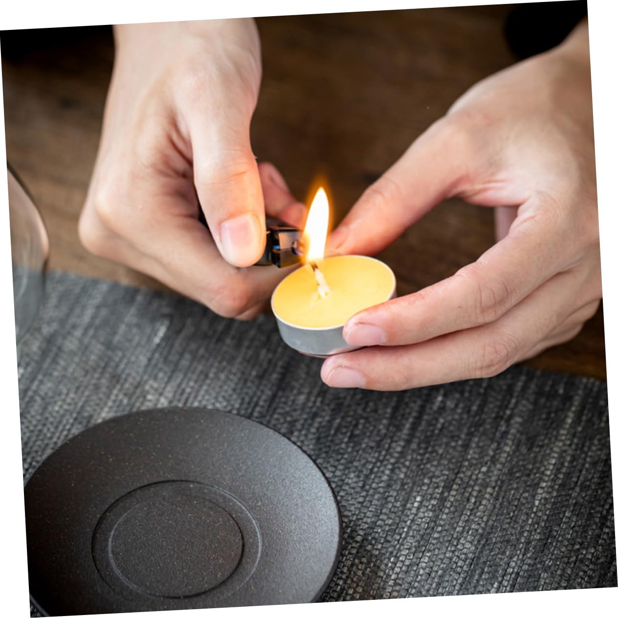 Cabilock 16Pcs Smokeless Tea Light Candles Set Unscented Round Compact Candles Natural Wax for Tea House and Office Use Long Burning Mini