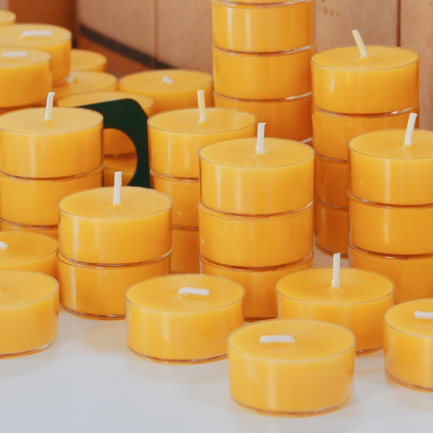 DEYBBY Natural Beeswax Tealight Candles 160 Pack, Unscented Organic Small Beeswax Candles Bulk in Clear Cup, 4-5 Hours Burn Tea Light Candles for Home Decor Emergency Bath Relaxation (Yellow)