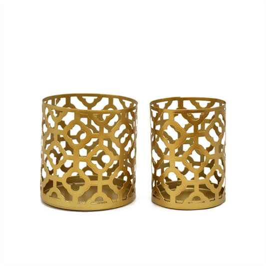 Ornaments Candle Holders for Candlesticks Golden Geometric Hollow Wrought Iron Candle Holder Creative Aromatherapy Candle Cup Home Decoration Ornaments