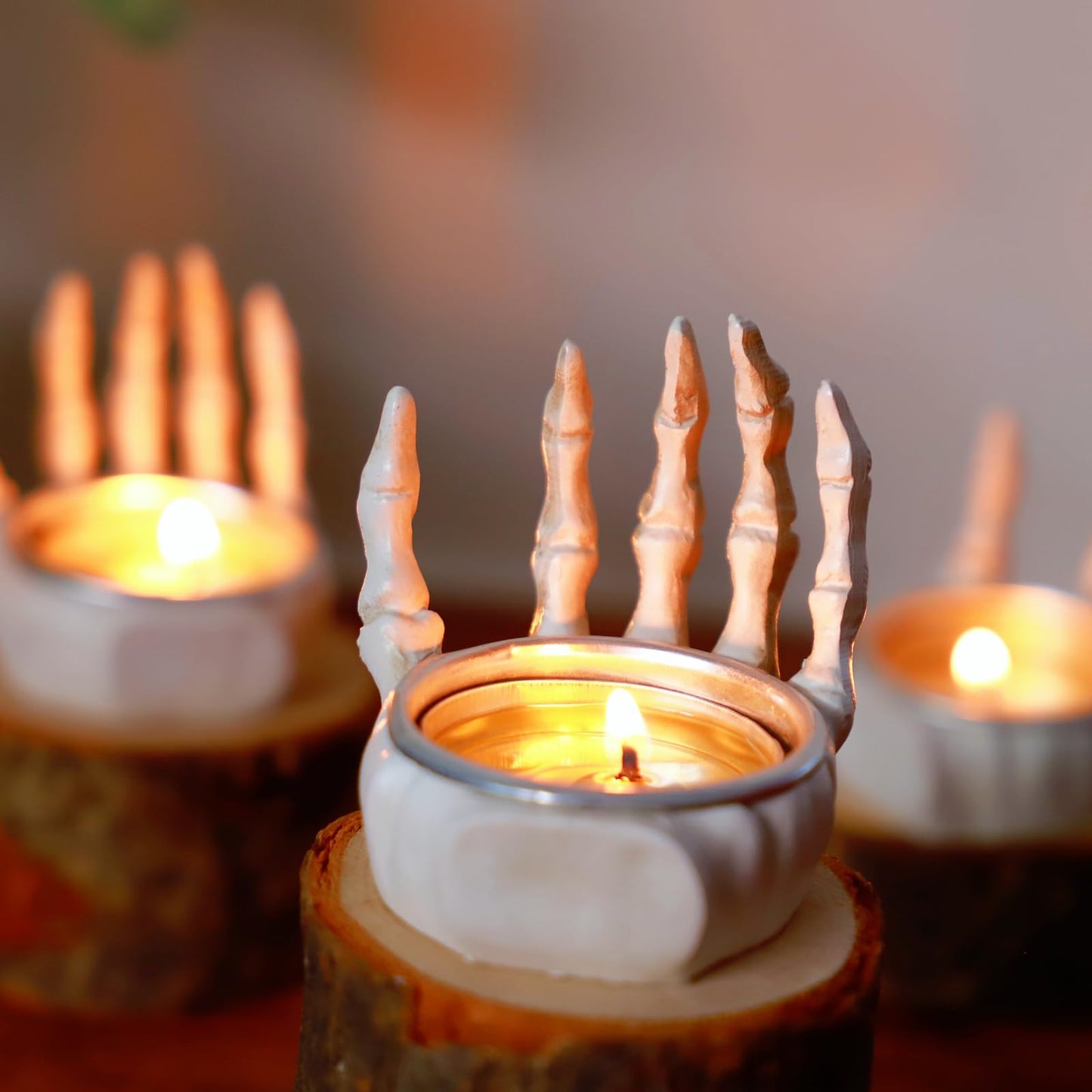 3pcs Gothic Skeleton Hand Tea Light Candle Holders, Halloween Candle Holders, Horror-Themed Spooky Home & Halloween Decorations