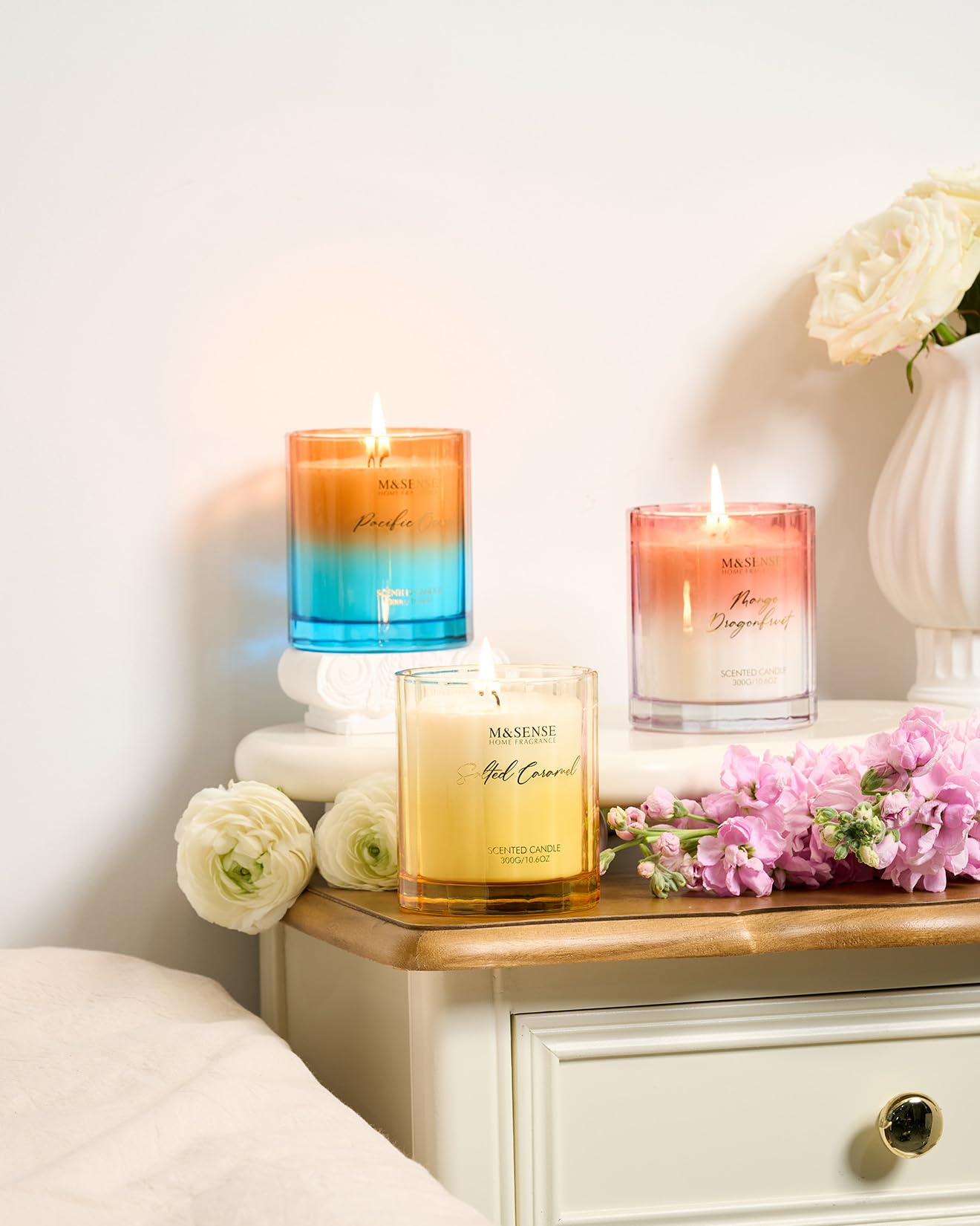 M&SENSE Summer Ocean Scented Candles for Home, 10.6oz Natural Soy Wax, 60-Hour Clean Non Toxic Aromatherapy Candle, Marine Breeze Smelling for Housewarming Gifts