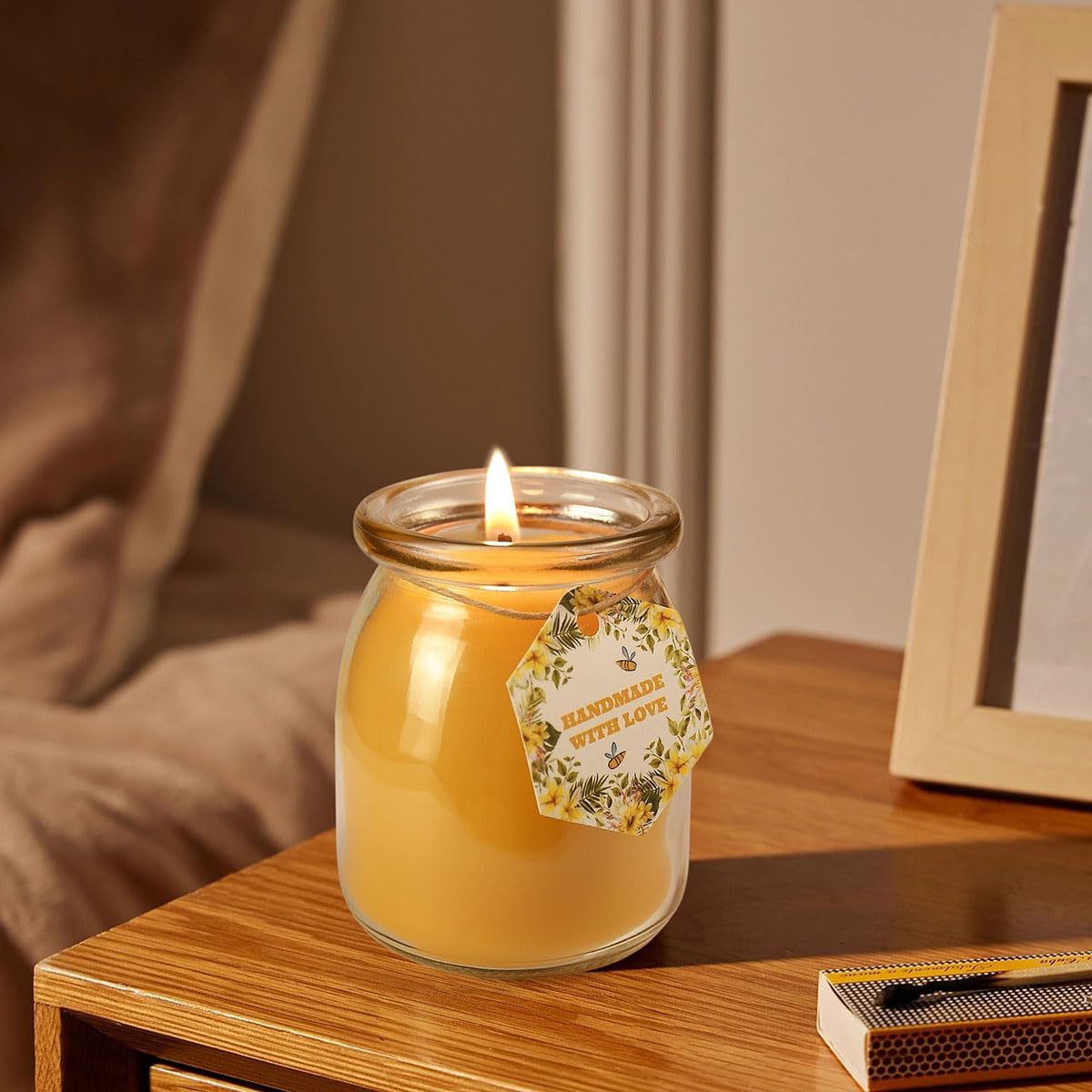 Natural Beewaxs Candles, Unscented Beewaxs Candles in Glass Cup, 6.8oz 32 Hours Long Lasting, Pure Cotton Wick and Stress Relief, Home Gifts（Yellow,1pcs）