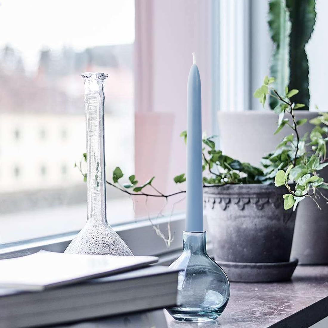 Olorvela Green Beeswax Taper Candles,8" Long Candlestick,smokeless dripless unscented Natural Beeswax Candles.for Gift,Mother's Day (Green, 2 Pack)