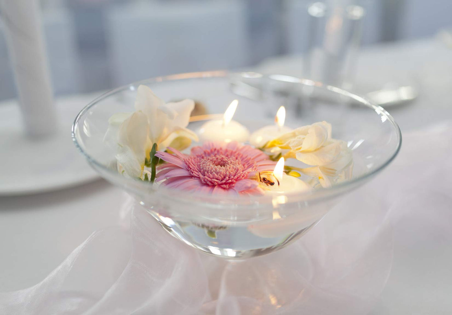 D'light Online Small 2 Inch Floating Candles Bulk Pack for Events, for Centerpieces, Weddings, Spa, Home Decor, Special Occasions and Holiday Decorations (Small - 2" - Set of 144, White)