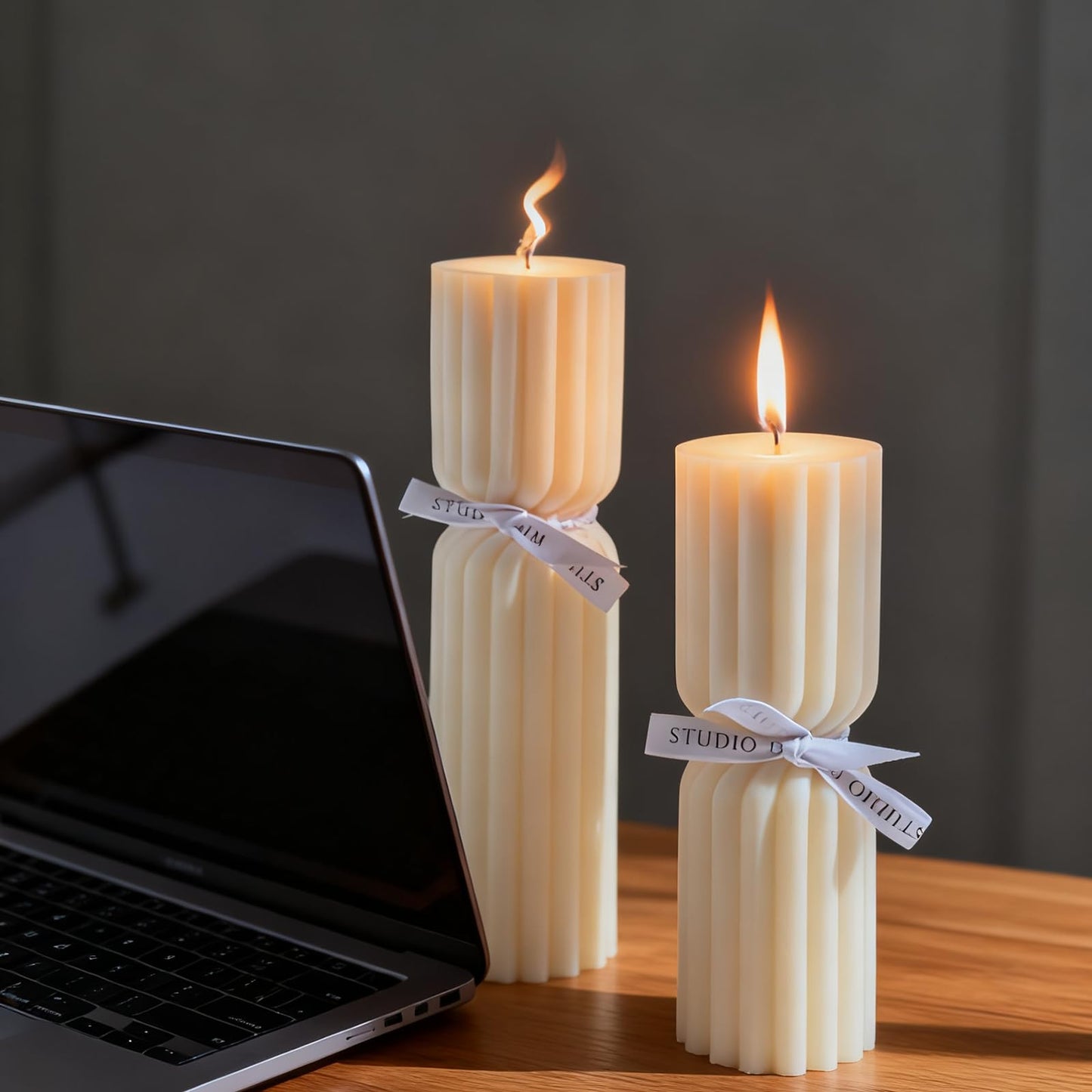 Set of 2 Ribbed Pillar Candles Handmade Soy Wax Scented Ribbed Candles,Hourglass Pillar Candle,Wax Elegant Bubble Natural Aesthetic Candle Housewarming Gift Home Room Shelf Decor Idea(White)