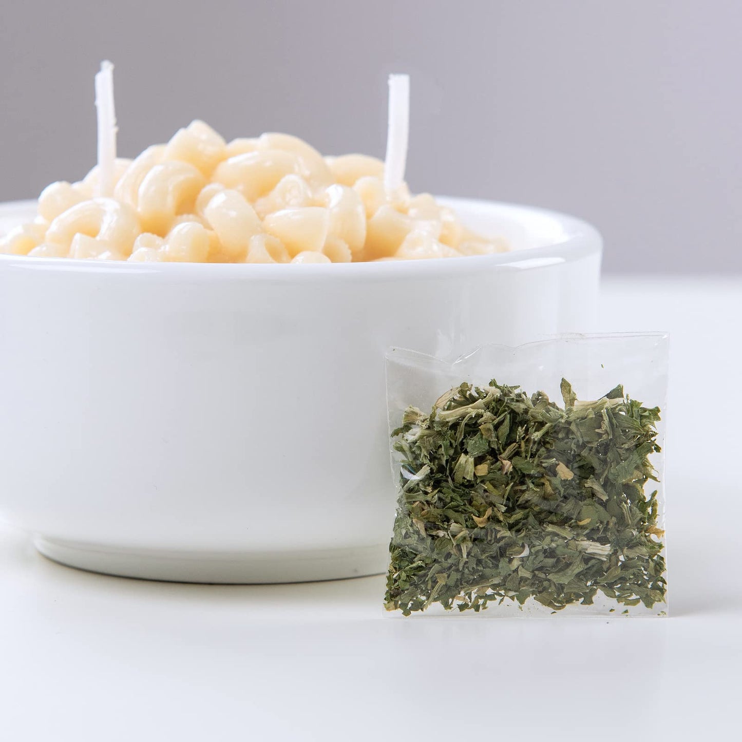 ILIKEPAR Macaroni and Cheese Pasta Bowl Scented Candle Ritual Gift for Your Lovers Friends Macaroni Pasta 5.6oz (160g)