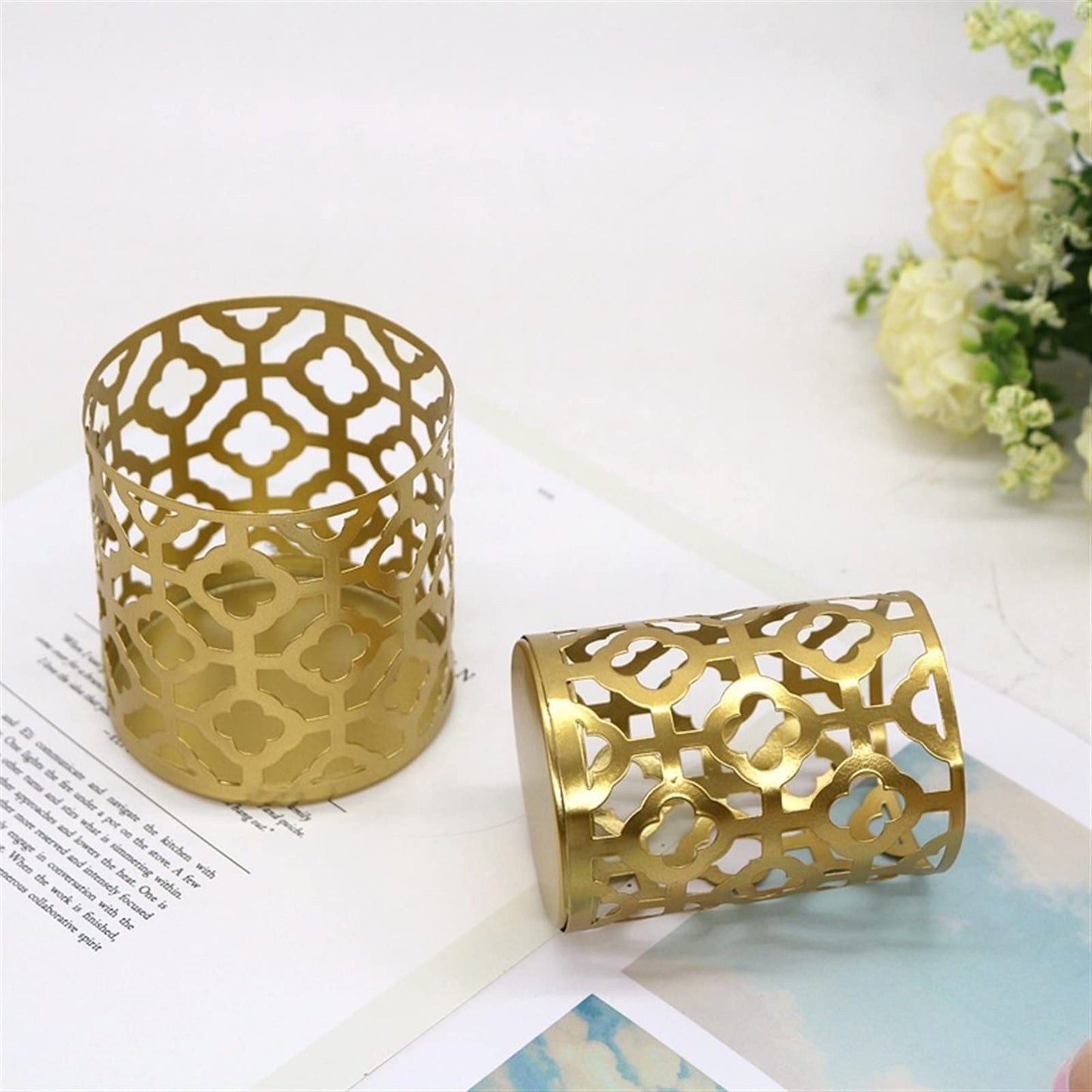 Ornaments Candle Holders for Candlesticks Golden Geometric Hollow Wrought Iron Candle Holder Creative Aromatherapy Candle Cup Home Decoration Ornaments
