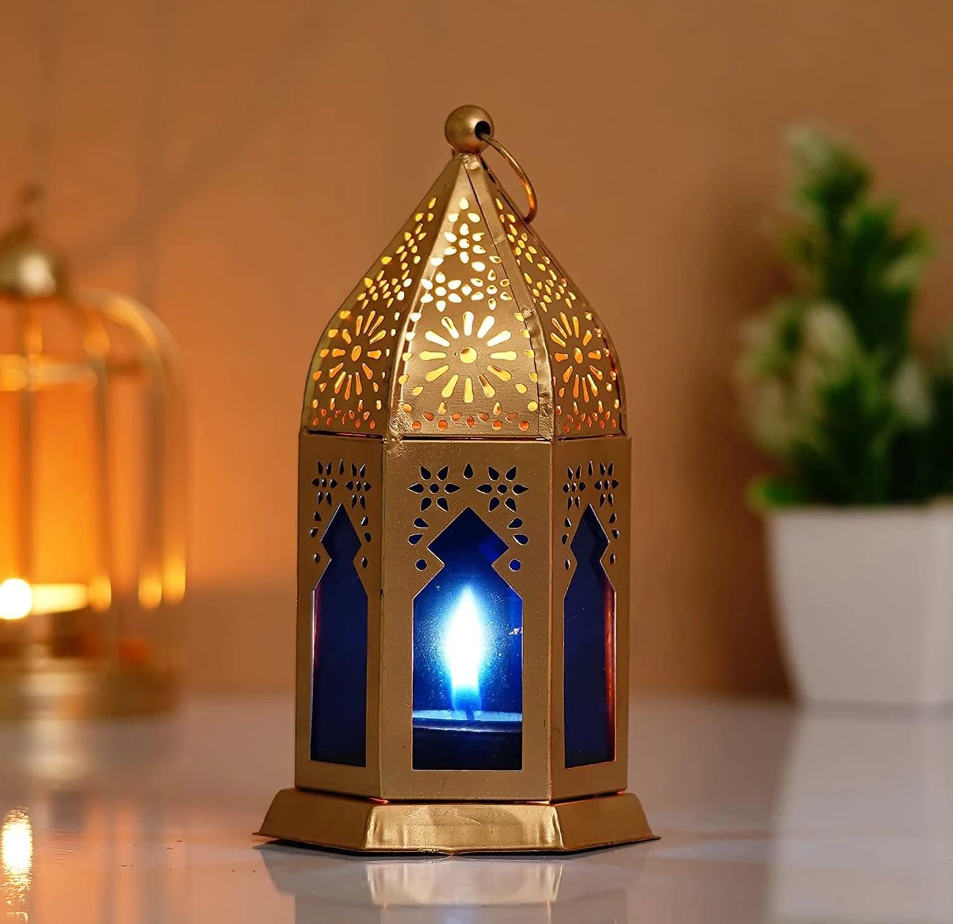 Moroccan Style Lantern Candle Holder Gold Metal Decorative Table Lantern Wedding Centerpiece Home Decor