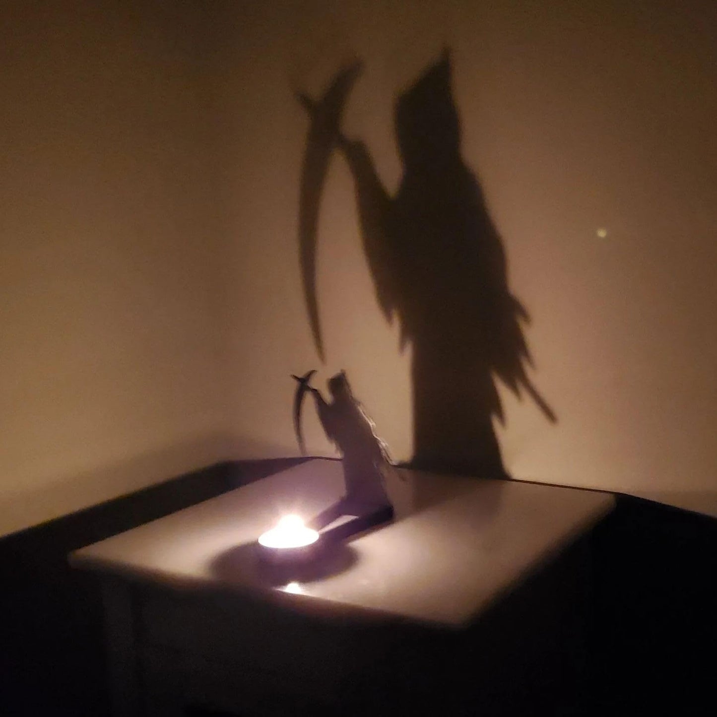 2024 New Tealight Shadow Caster, Halloween Tea Light Holder, Witch Halloween Tealight Shadow Caster, Demon Halloween Tealight Shadow Caster for Home Party Scary Candle Stands Table Decor