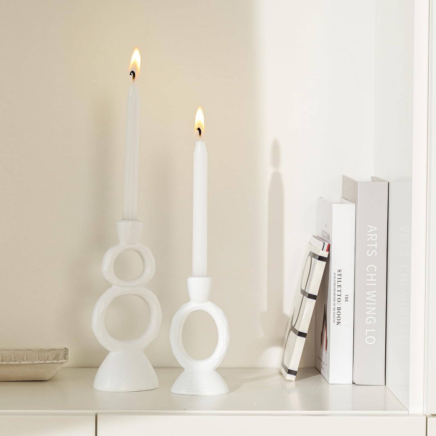 White Taper Candle Holders for Candlesticks, Unique Decorative Candlesticks Holder Home Decor Set of 2 for Fall Thanksgiving Wedding Table Centerpiece Decorations, Modern Aesthetic Room Decor（Resin）
