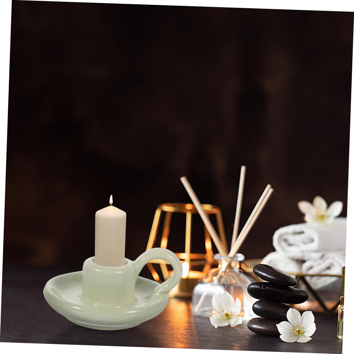 Amosfun 2pcs Ceramic Candle Holders for Dining Table Home Decor Wedding Centerpiece Decorative Candlestick Holders for Parties Easy to Style