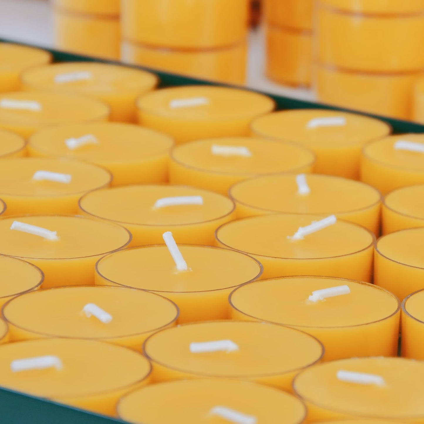 DEYBBY Natural Beeswax Tealight Candles 160 Pack, Unscented Organic Small Beeswax Candles Bulk in Clear Cup, 4-5 Hours Burn Tea Light Candles for Home Decor Emergency Bath Relaxation (Yellow)