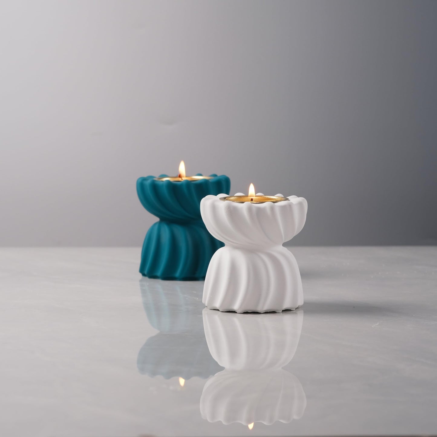 ICNBUYS Twizzle Twist Tealight Holder, Decorative Tealight Candle Holder for Table Display, Romantic Unique Home Décor Aesthetic, Housewarming Gift, Spiral Sculpture Diwali Tea Light Stand Cement