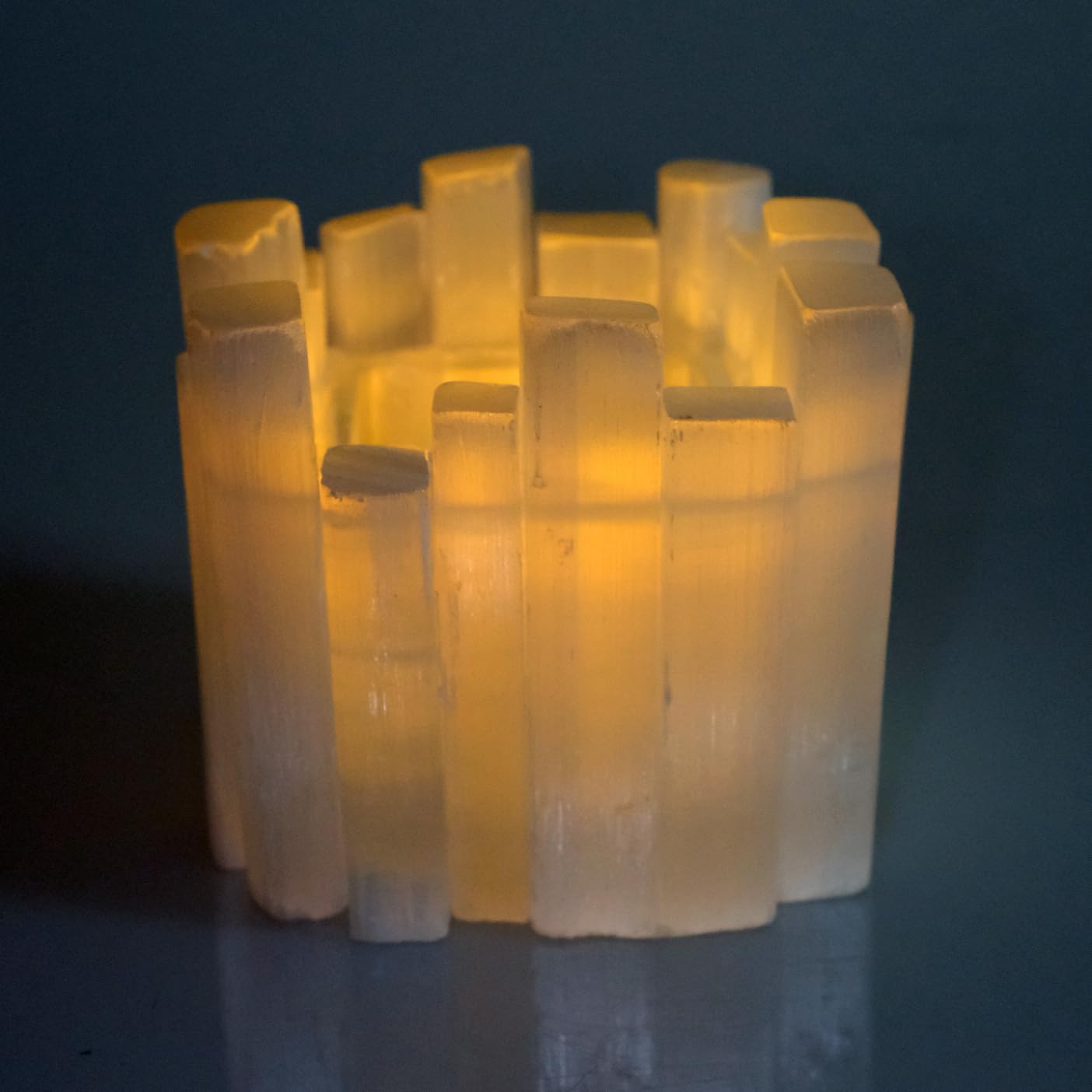Selenite Candle Holder - Healing Crystal Tealight Holder for Meditation Tranquility & Energy Balance - Square Irregular Selenite Lamp Crystal for Healing Stone