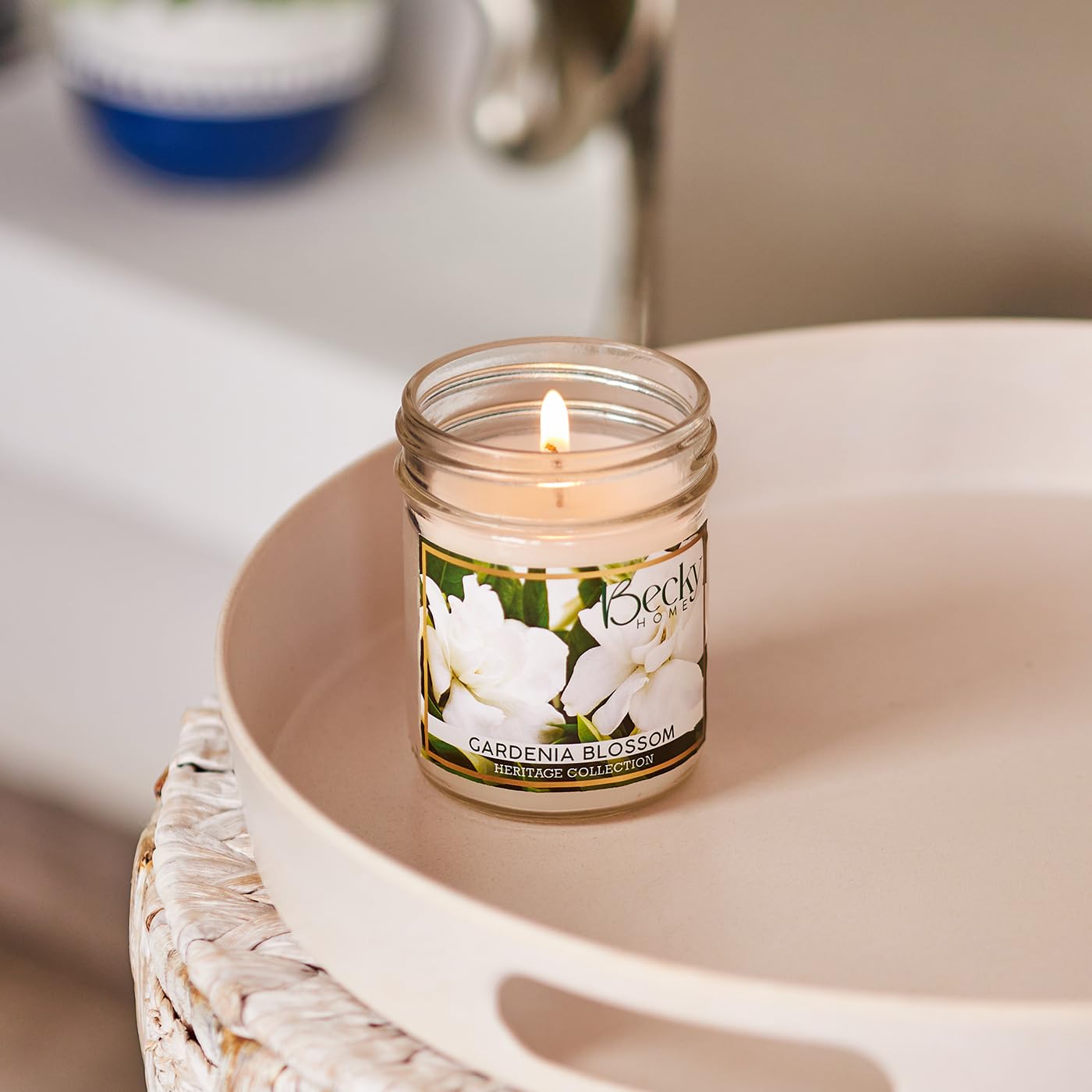 Becky Home 8oz Gardenia Scented Candles for Home, 45 Hrs Soy Wax Scented Candle for Stress Relief, Aromatherapy Candle Gifts for Men and Women, Floral Scent
