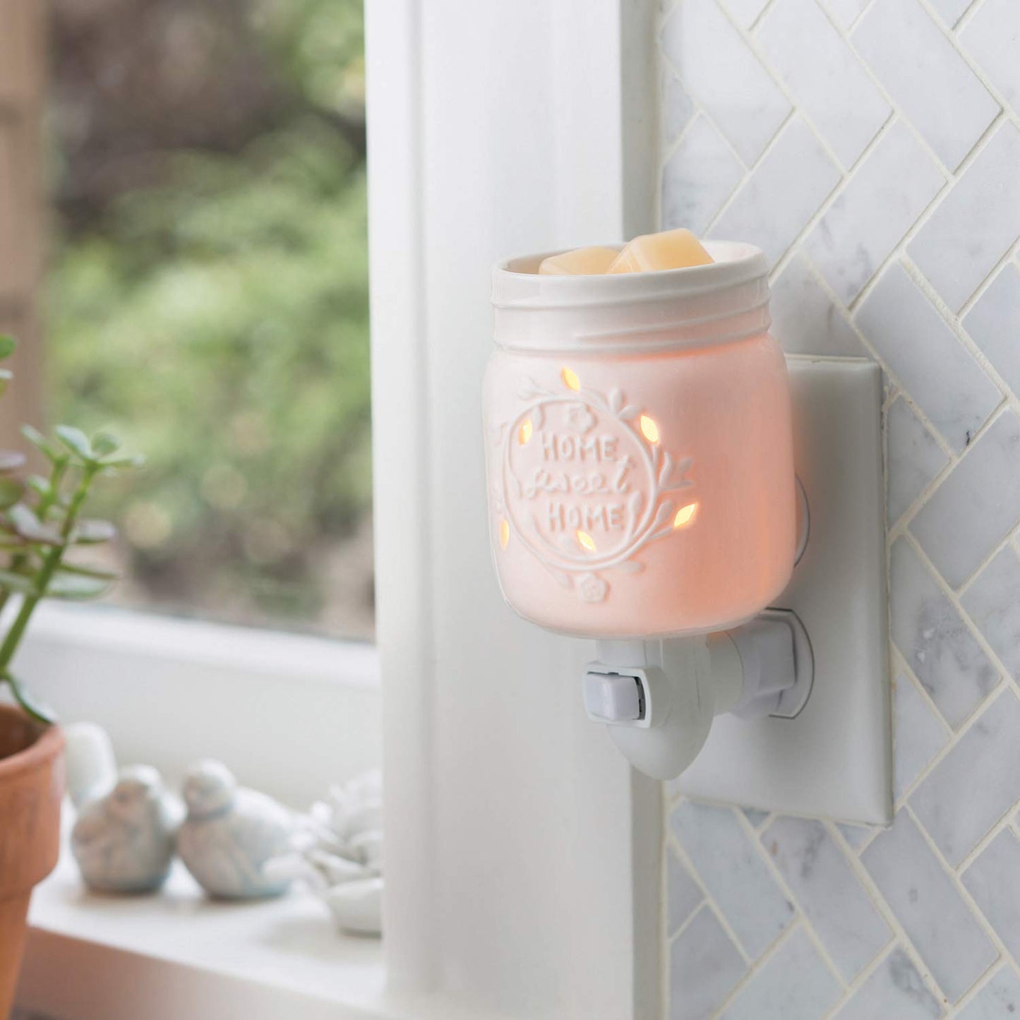 Pluggable Mason Jar Fragrance Warmer