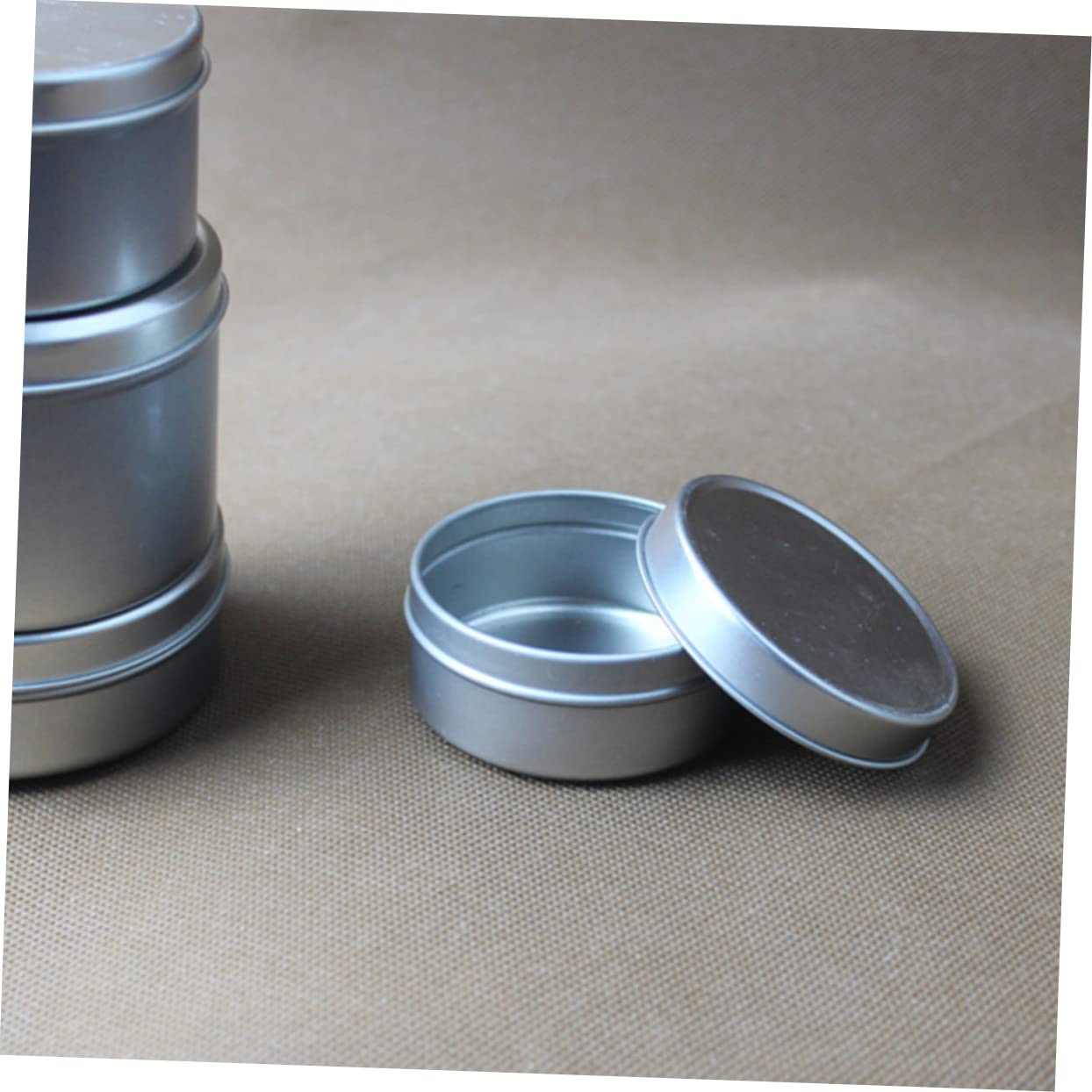 LALAFINA 4pcs DIY Iron Candle Making Tins High-Temperature Resistant Scented Candle Containers for Home Crafts and Beginners and Professionals