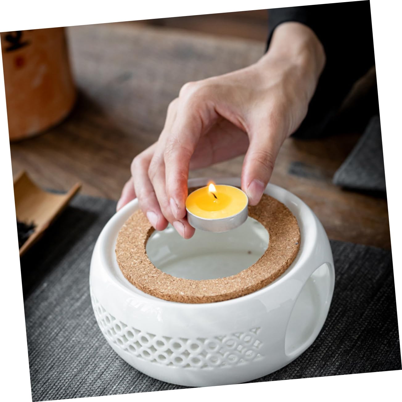 Cabilock 16Pcs Smokeless Tea Light Candles Set Unscented Round Compact Candles Natural Wax for Tea House and Office Use Long Burning Mini