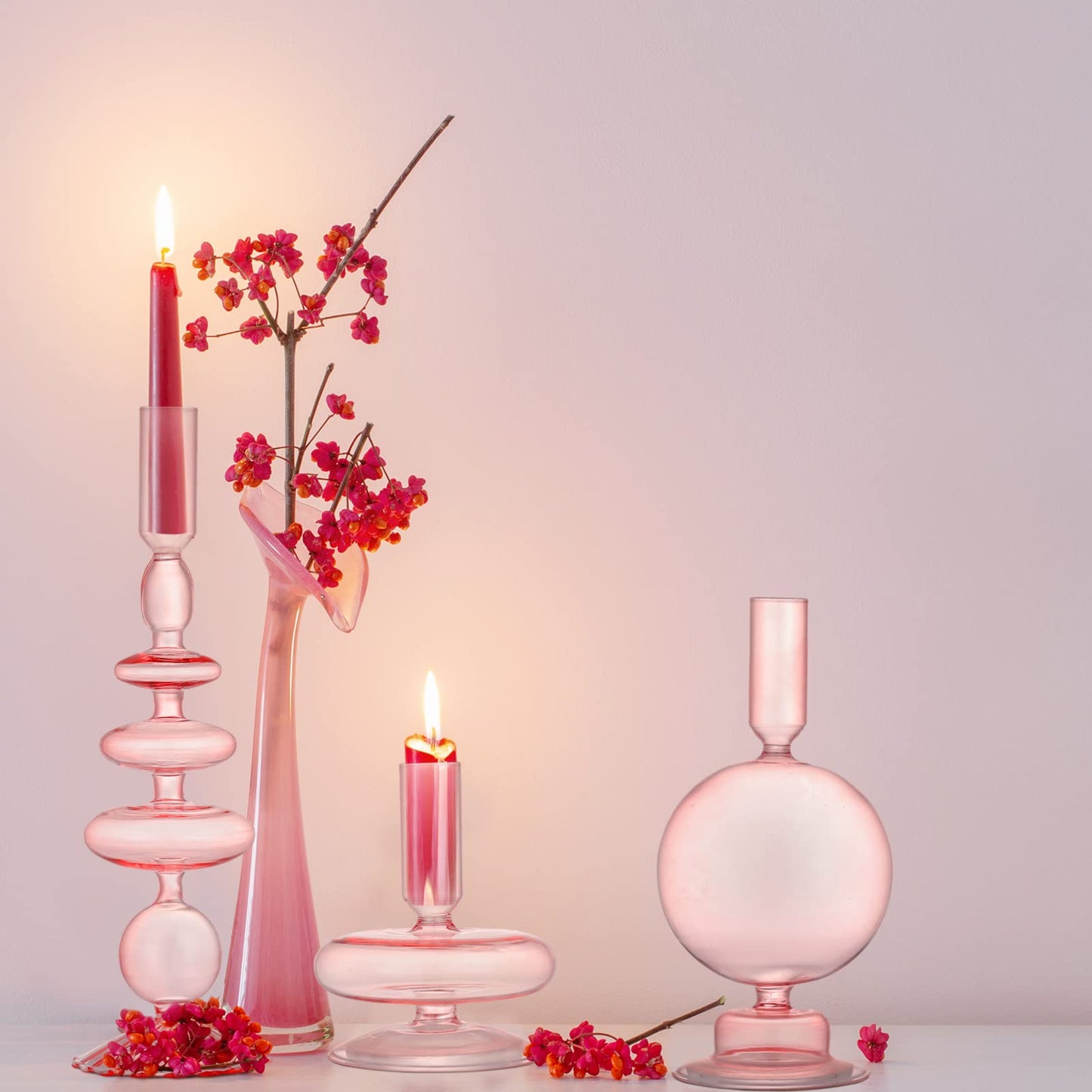 Rtteri 3 Pcs Glass Candlestick Holders Glass Candle Holders Groovy Wavy Elegant Taper Candle Stick for Wedding Home Birthday Party Easter St Patricks Day Decoration Windowsill Decor(Pink)