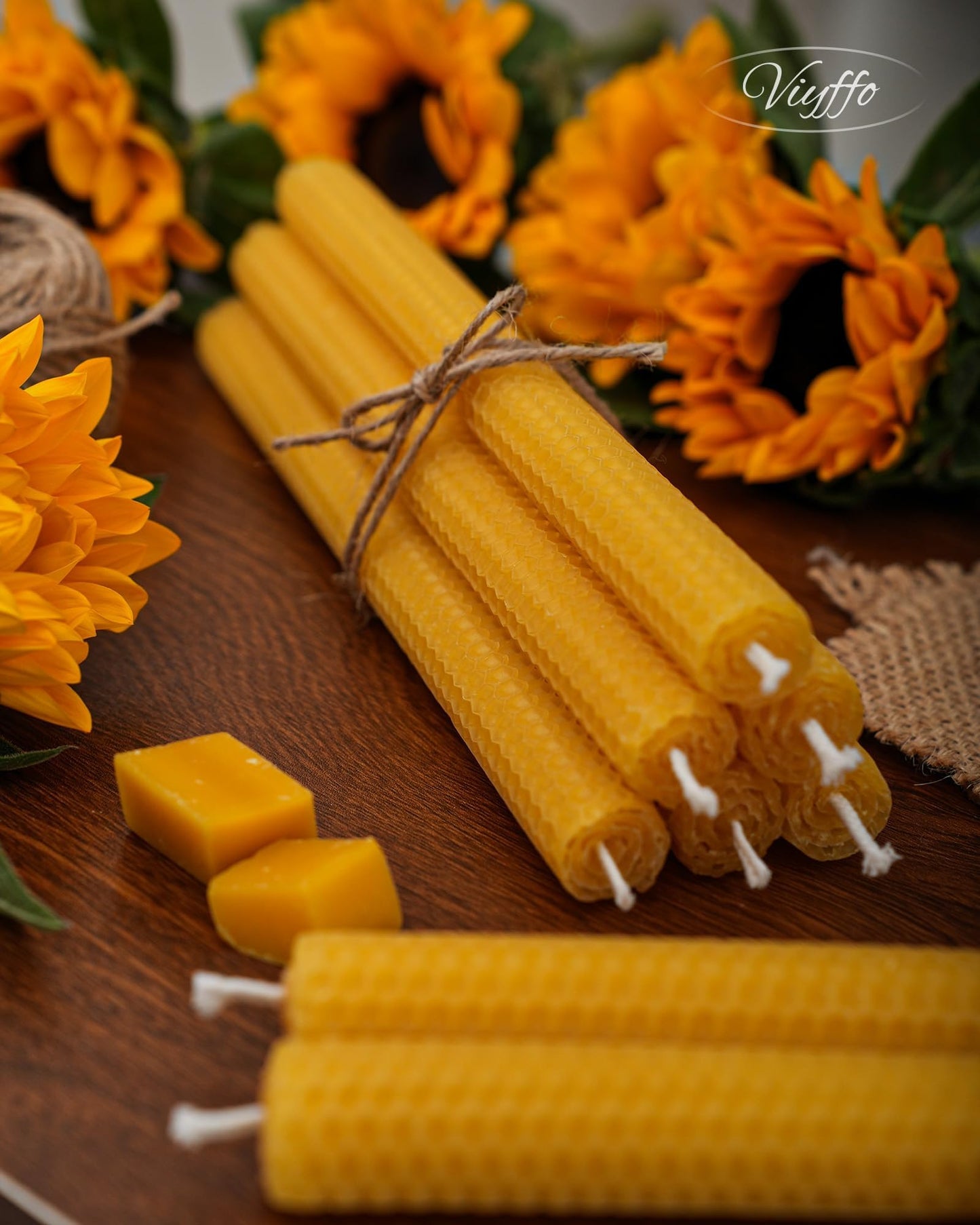 Viyffo 9 Inch Natural Beeswax Taper Candles Hand Rolled 8 Pack Unscented, Dripless, Smokeless Tapered Candlesticks Wedding Advent Home Decor Dinner Christmas