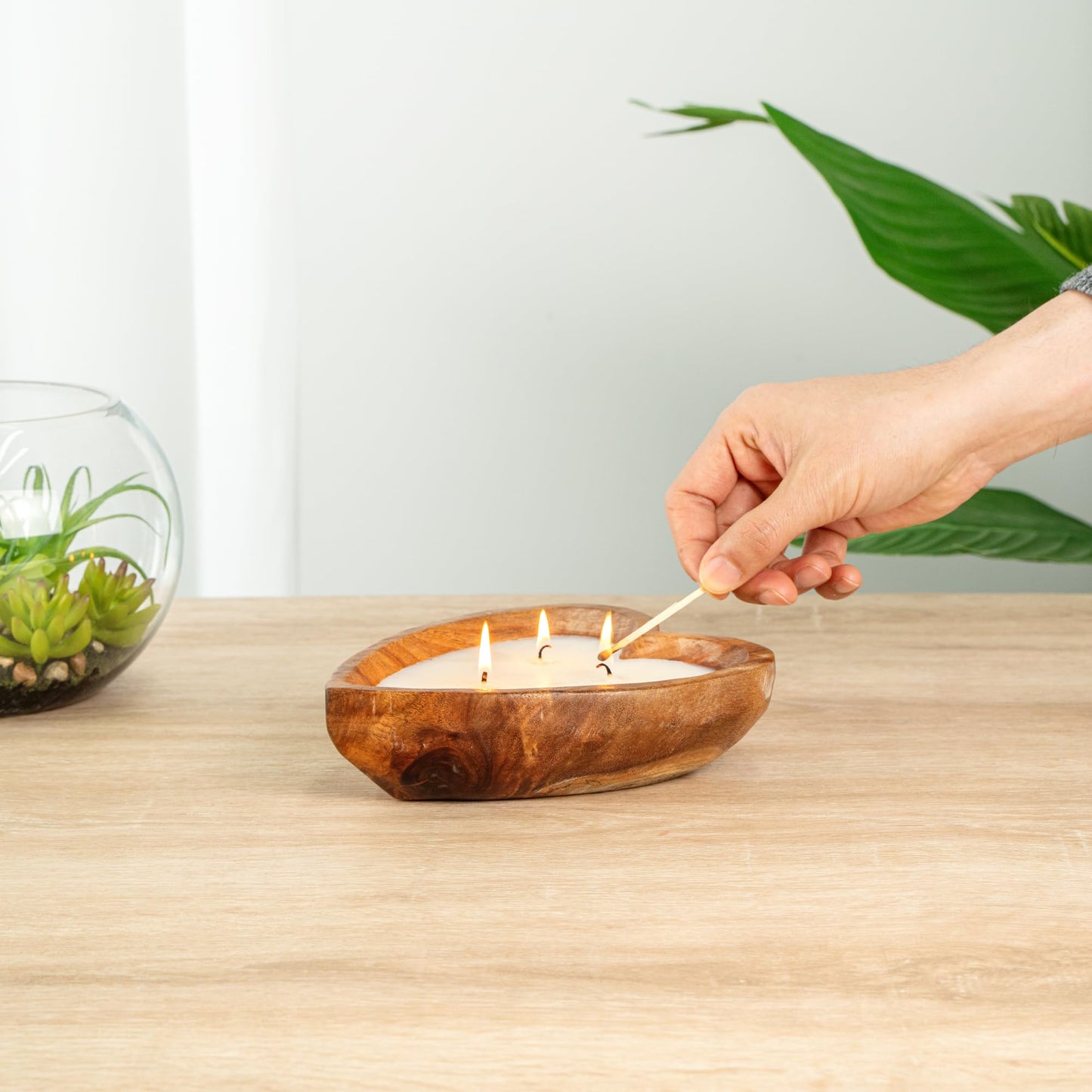 Restaurantware-Coco Casa 7.1 x 5.5 x 2 Inch Heart Wood Dough Bowl Candle, 1 Handpoured Bread Bowl Candle - Coconut Mango Fragrance, Double Wax Blend, Soy Wax Scented, Cotton Wick