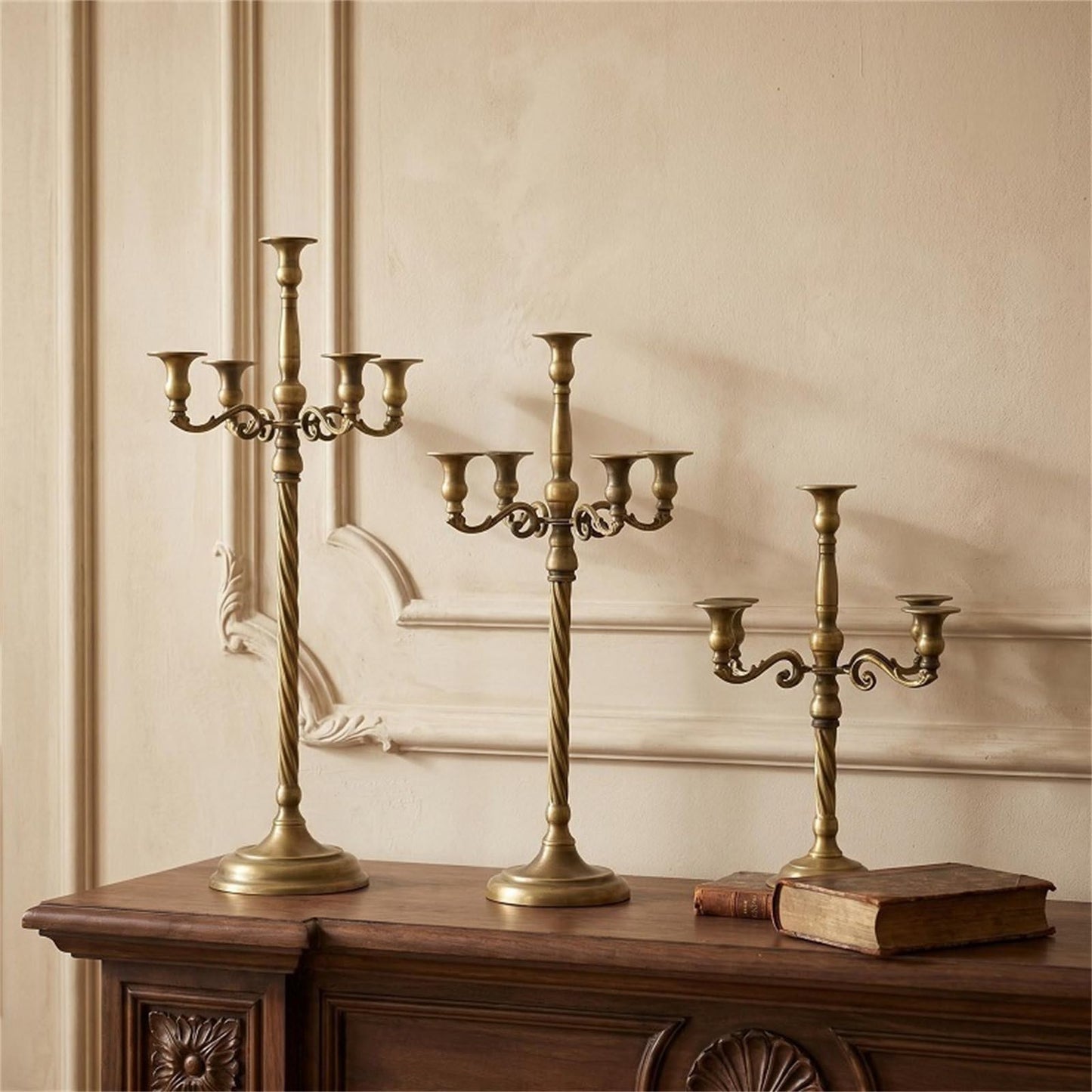 Cast Iron Metal Candelabra Candlestick Holders Decorative Stands Taper Holders for Wedding Home Decors Table Candelabra Centerpieces