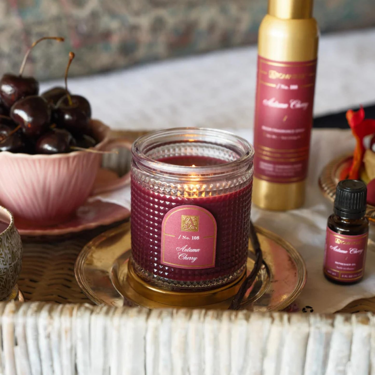 Aromatique Autumn Cherry Textured Glass Jar Candle Aromatherapy Home Fragrance Decor Long Lasting 40 Hr Burn Notes of Cherry, Apple, Cinnamon, Vanilla, Musk, Amber Luxury Office Home Gifts 6oz