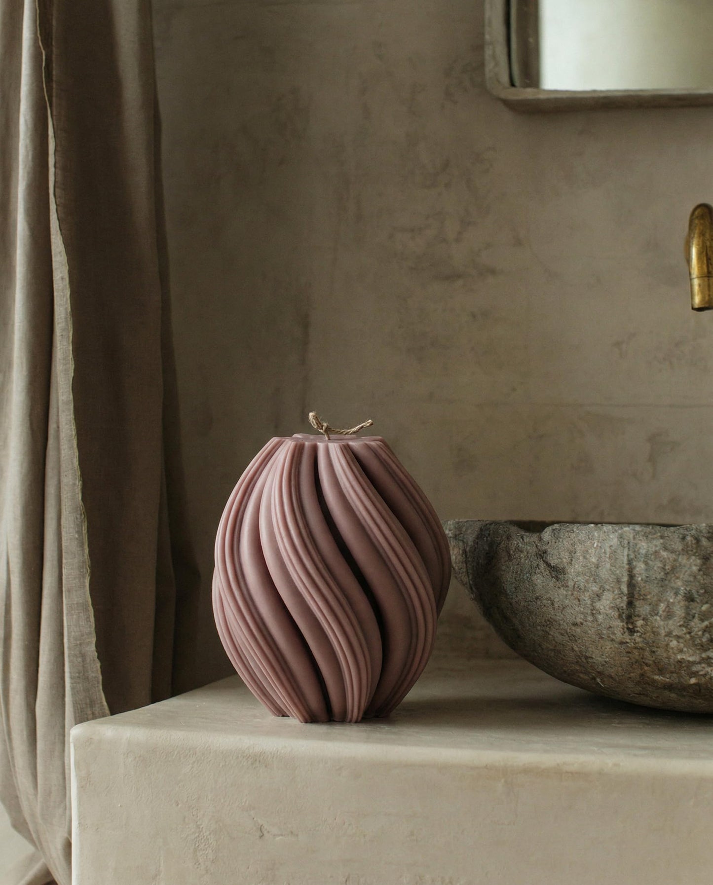 LAWA Swirl Candle - Beautiful Handmade Pillar Soy Wax Twirl Elegant Bubble Aesthetic Candle Housewarming Gift Home Room Shelf Decor Idea Spiral Dusty Rose Medium