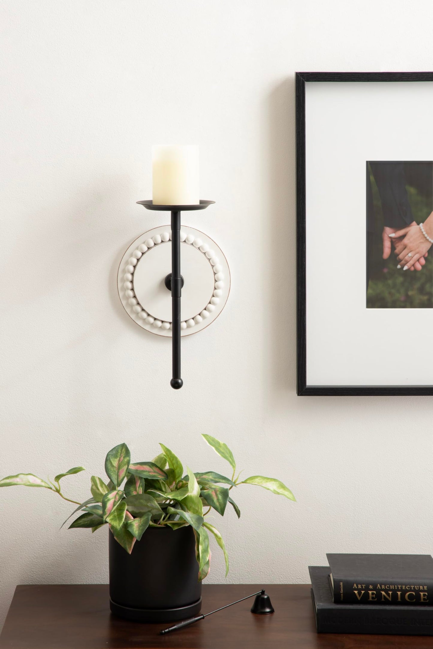 Kate and Laurel Letta Traditional Beaded Wall Sconce; 8 x 6 x 12; White and Black; Two-Tone Modern Coastal Wood and Metal Candle Holder for Flameless Candles