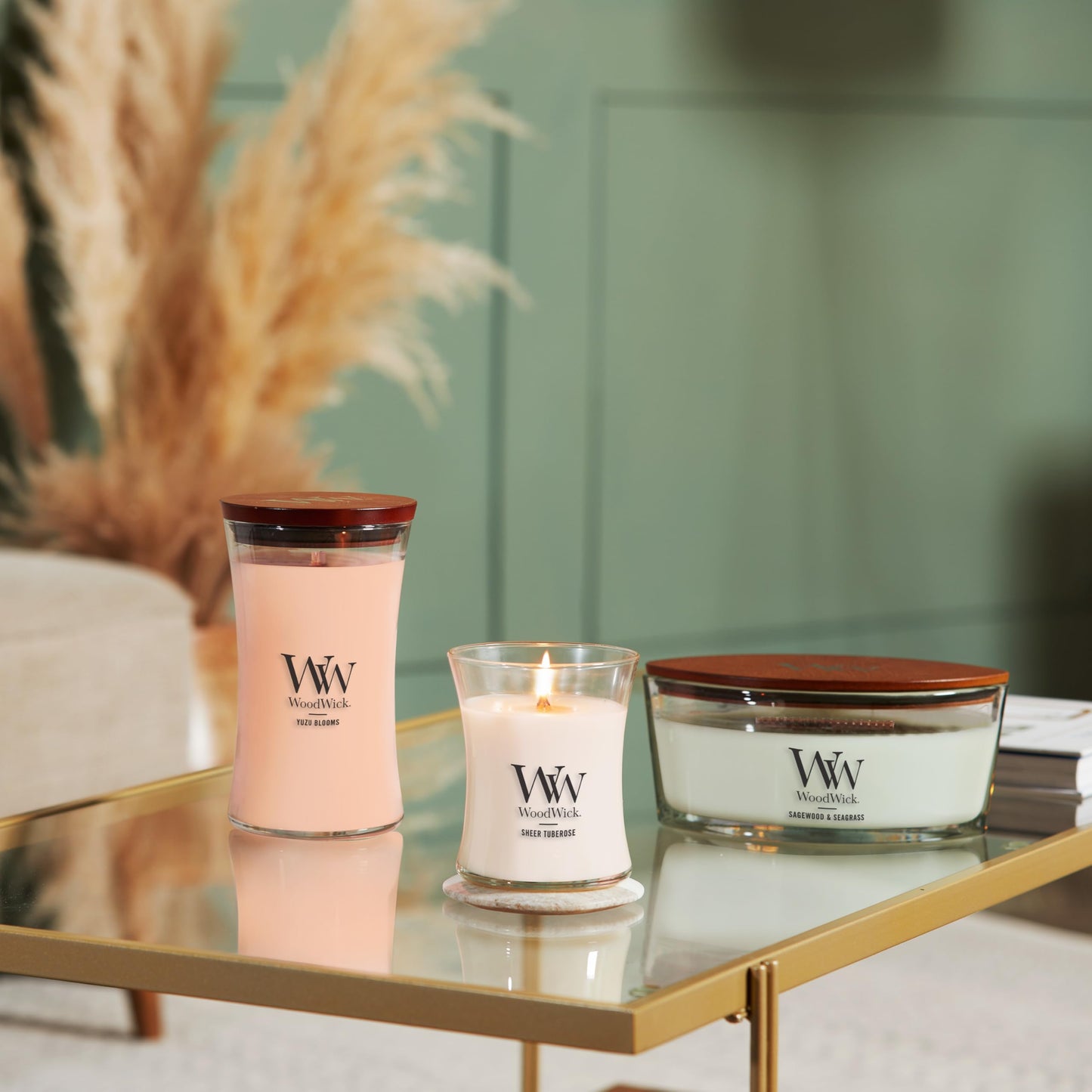 WoodWick Yuzu Blooms Gifts for Women and Men, 21.5 oz Large Hourglass Candle with Crackling Wick
