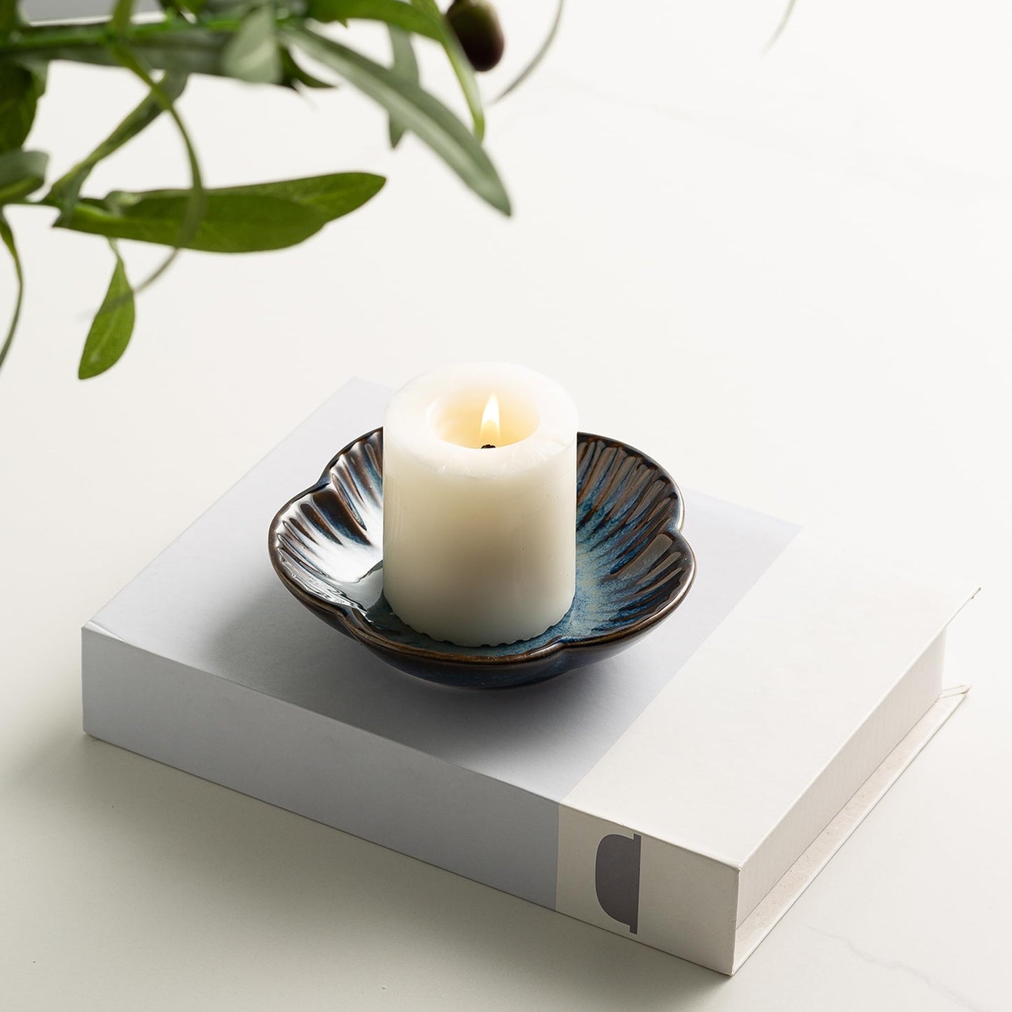 BEUNAIZER Ceramic Pillar Candle Holder Plates, Decorative Candlestick Holder, Tea Light Incense Santo Palo Holders, for Dinning, Party, Wedding, Birthday, Anniversary, 1pack (Blue)