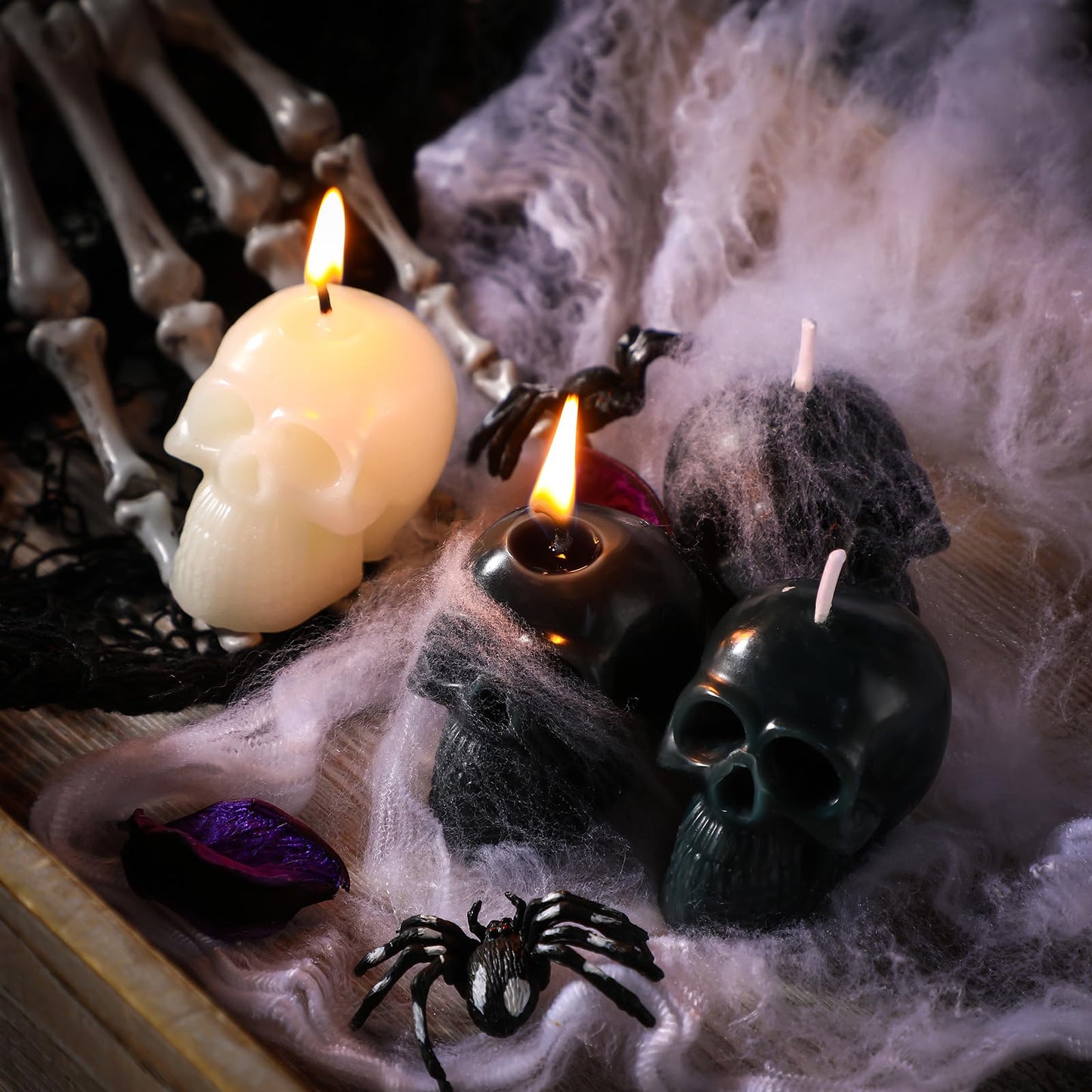 Nuanchu 8 Pcs Goth Skull Candles Set Black White Gothic Candles Vegetable Wax Candlestick Goth Home Decor for Halloween Xmas Haunted House Decoration