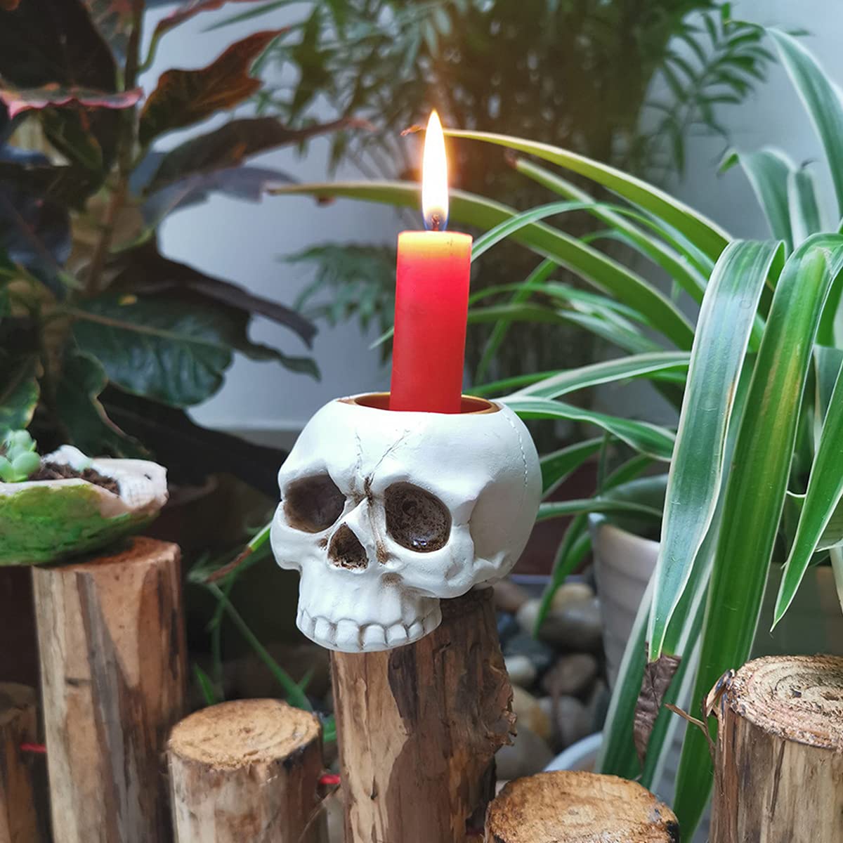UnionKK Pack of 2 Halloween Decorative Skull Candlestick Holder Resin Skeleton Candle Holder Home Bar Decoration (White 2PCS)